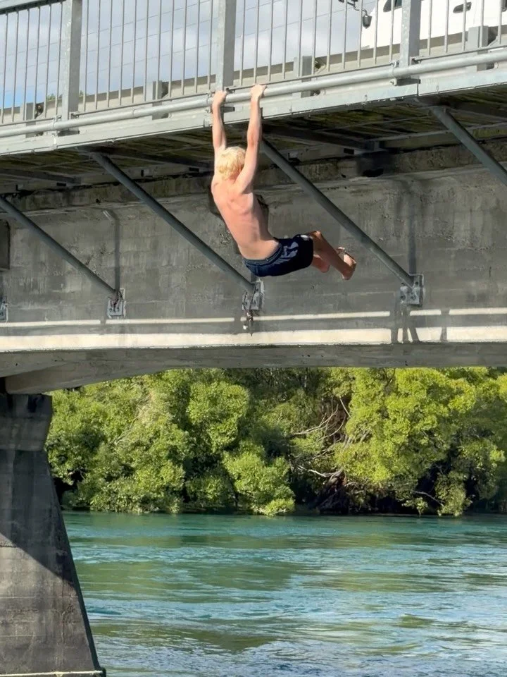 Why do I program pull ups into your programs?&hellip; well yea, so you can be a badass bridge climber, but also&hellip;check the 2nd slide ➡️

Pull-ups in peri + menopause &ndash; why they matter
	&bull;	Preserve lean muscle (especially upper body)
	