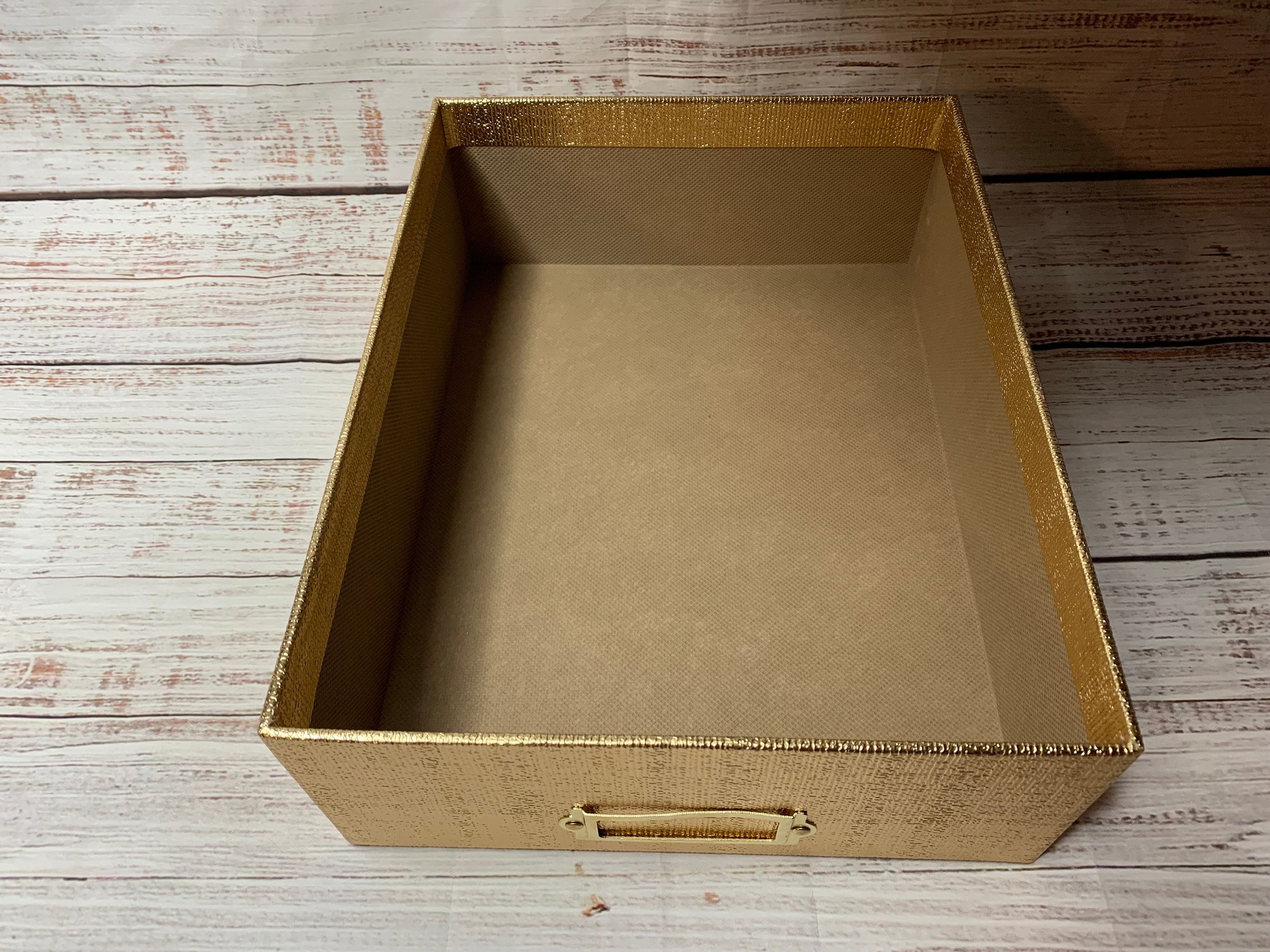 https://i.etsystatic.com/27373229/r/il/482e1b/5629456384/il_fullxfull.5629456384_1h8l.jpg