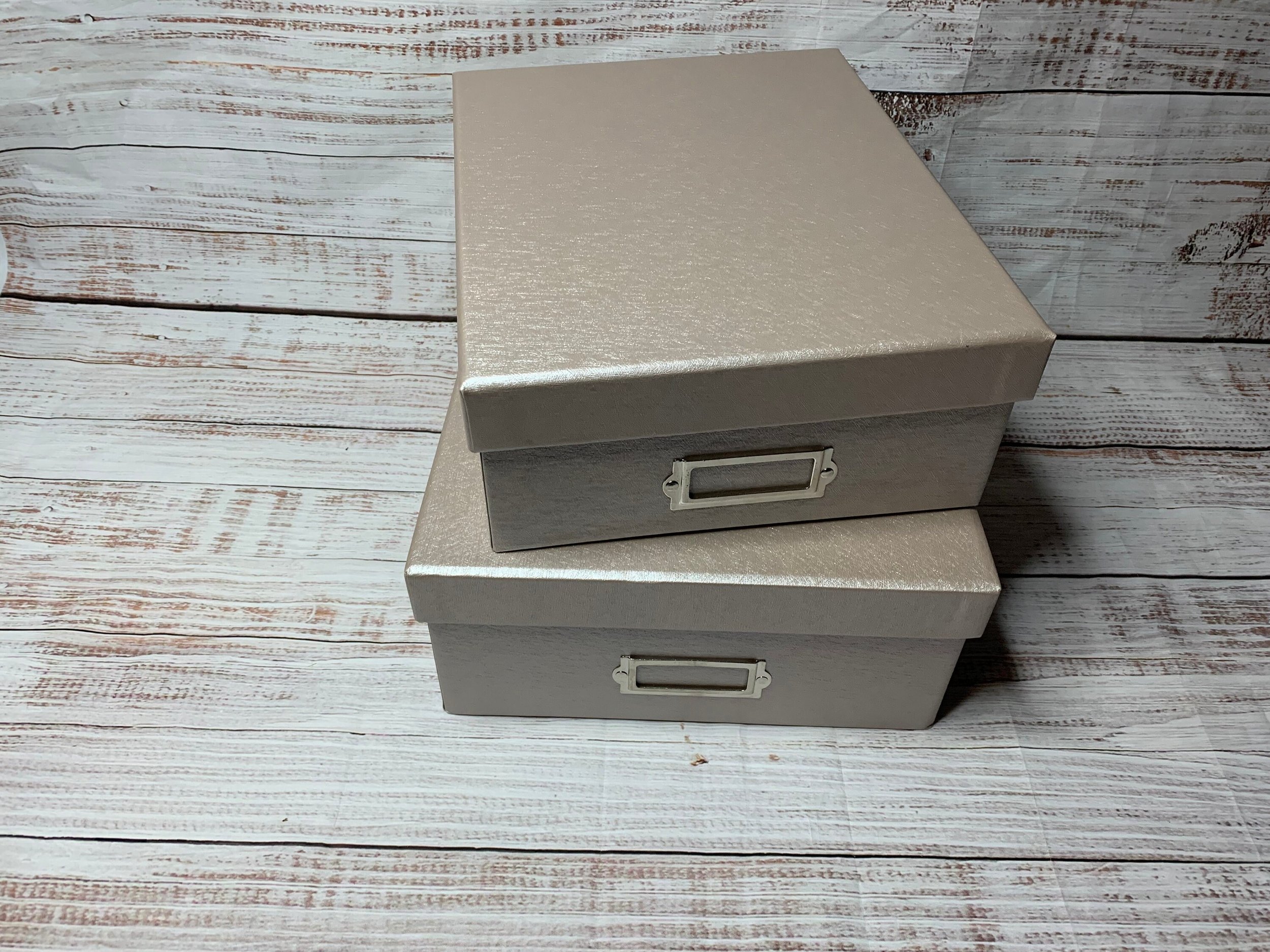 https://i.etsystatic.com/27373229/r/il/4efed7/5677505959/il_fullxfull.5677505959_cqwg.jpg