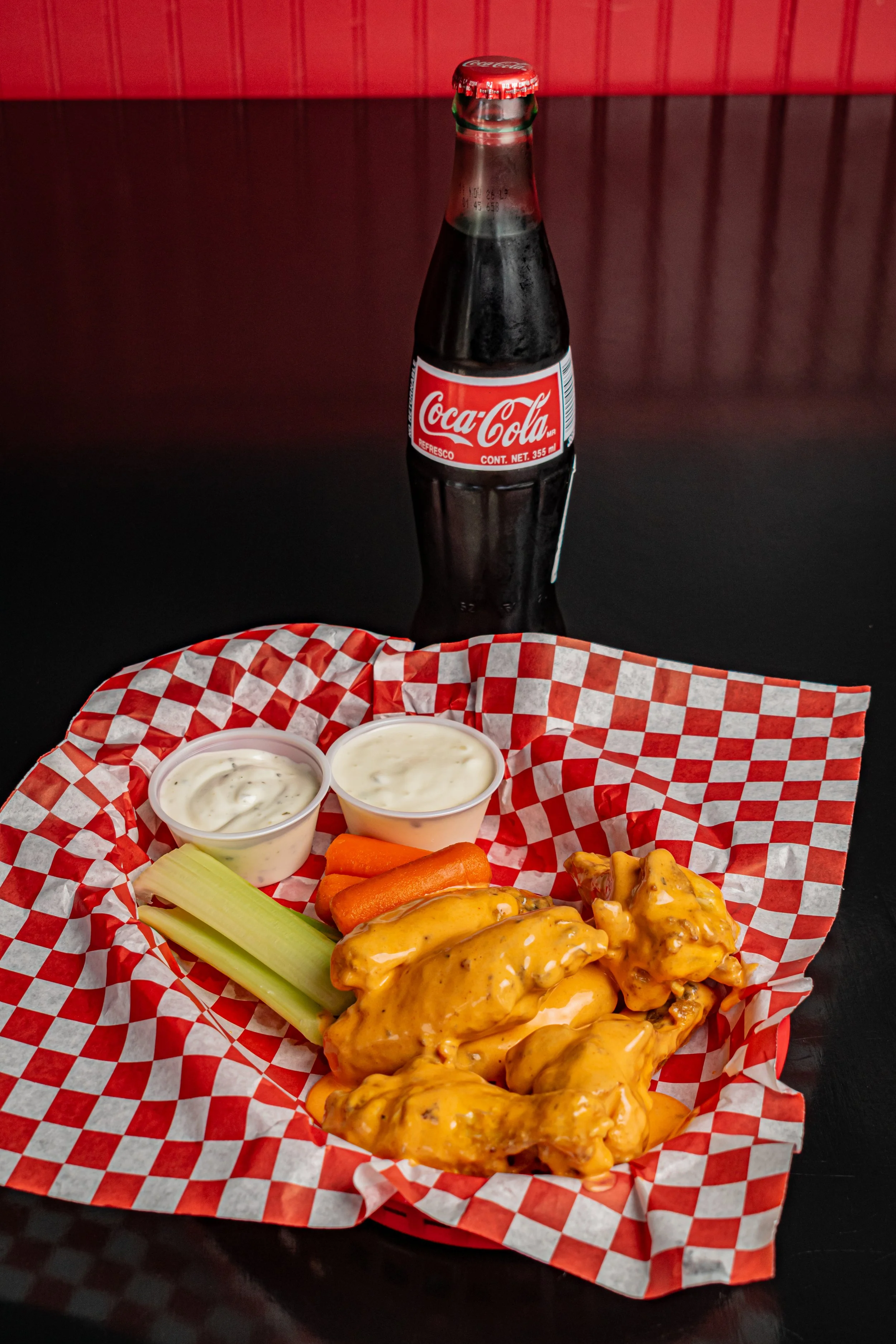 Wings FatBeastSauce-V-DSC_0526.jpg