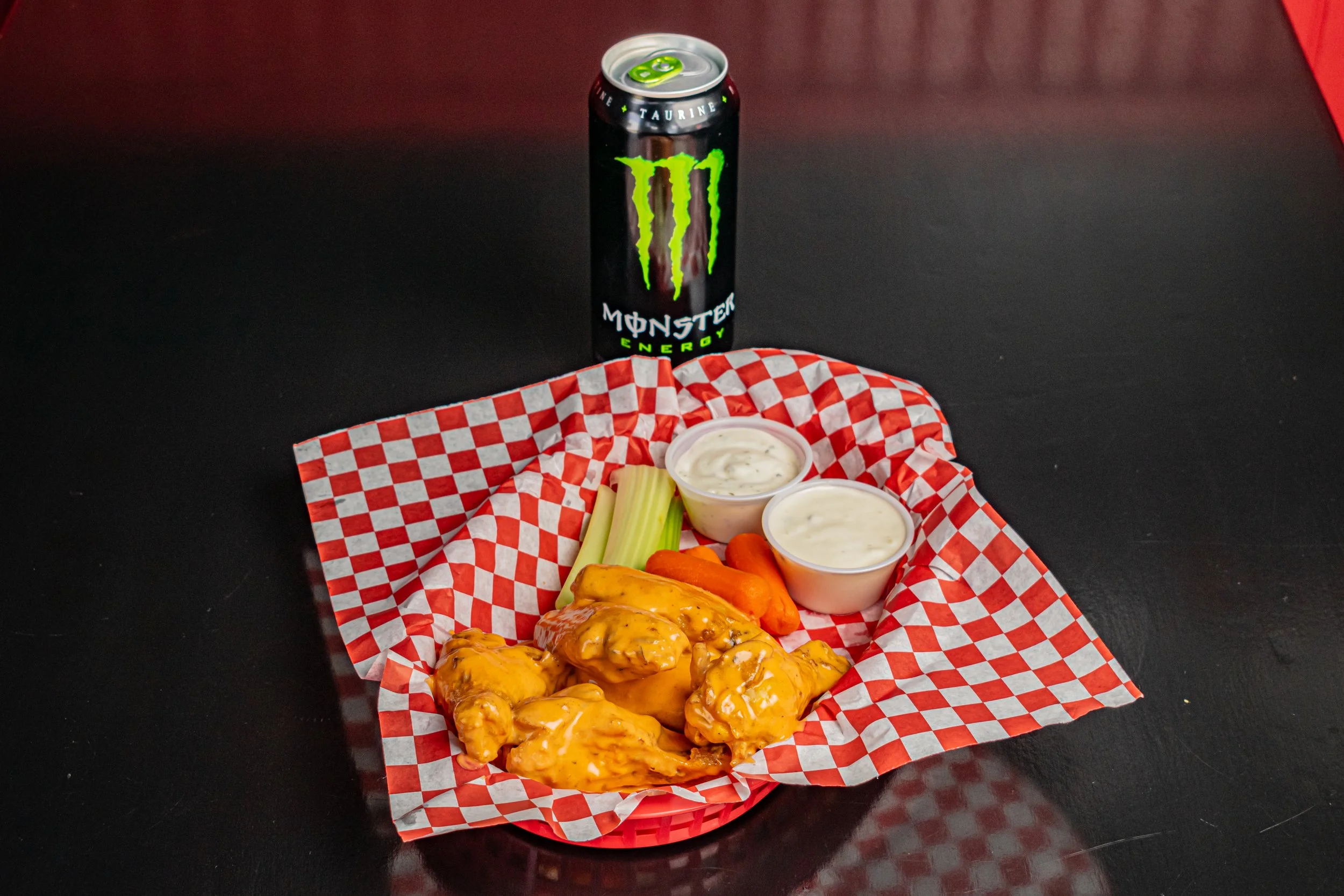 Wings FatBeastSauce-H-DSC_0580.jpg