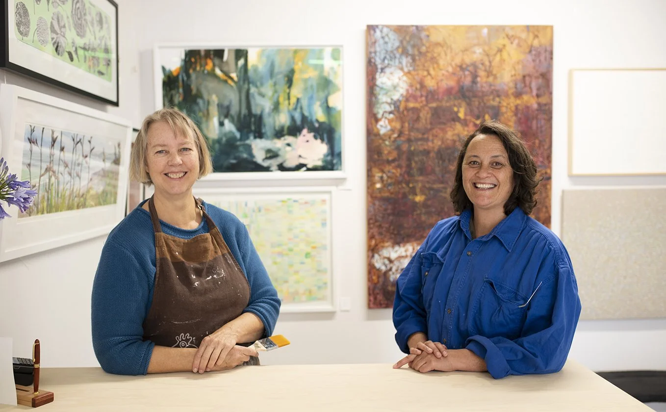 Yes this image was taken when Jane Galloway and Marise Rarere first opened Artists at Work. 