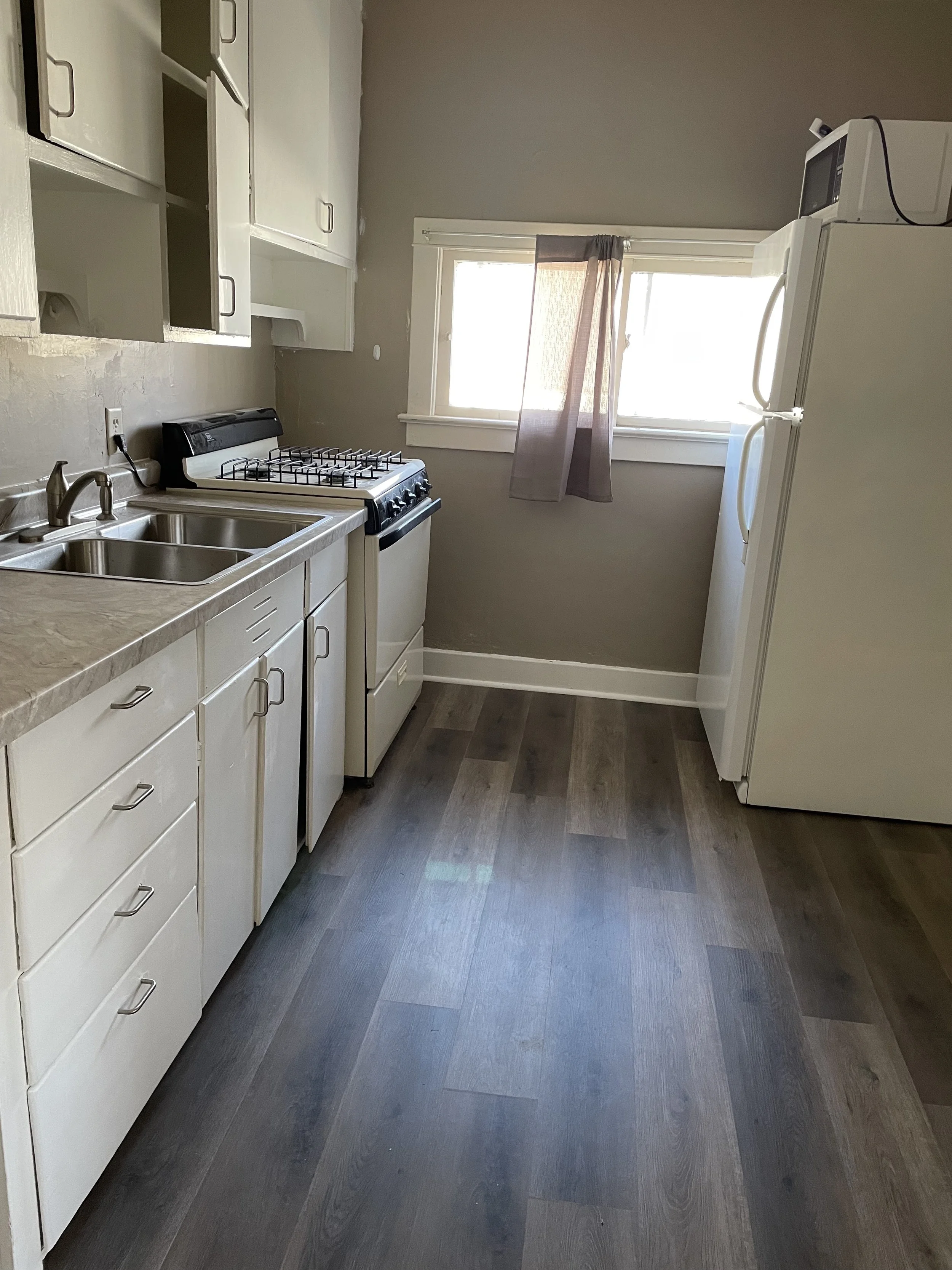 NL4 Kitchen.jpg