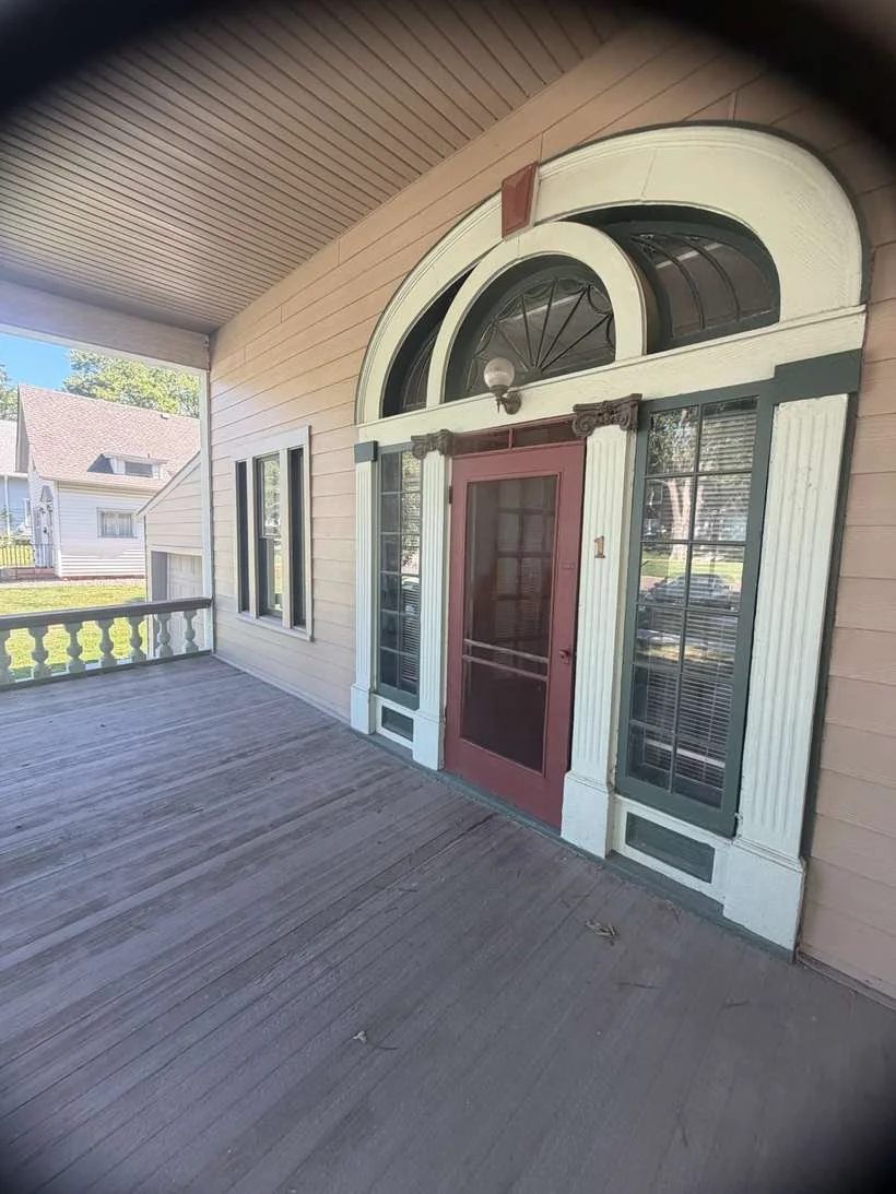 822-lexington-1-front-porch.jpg