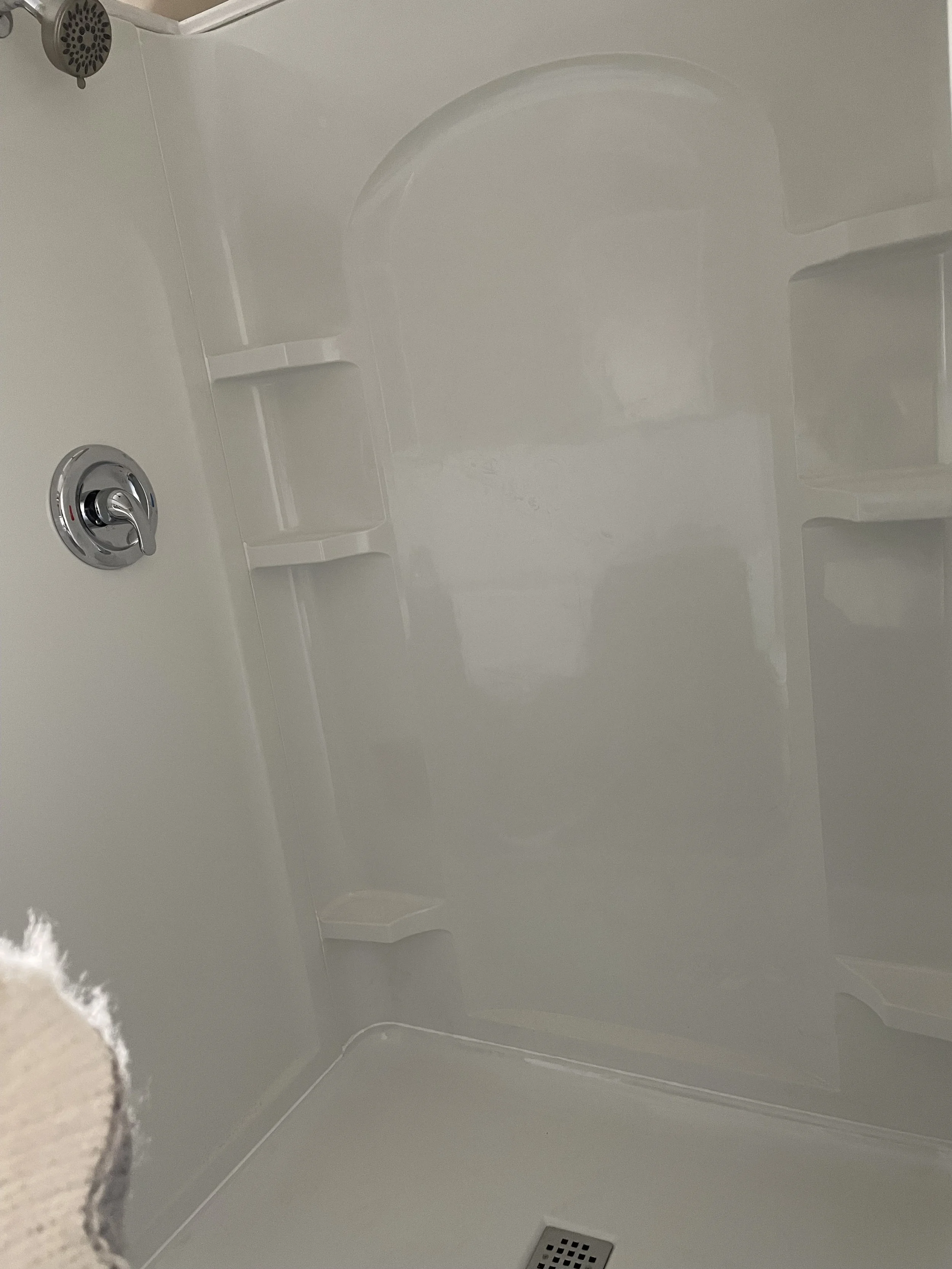 NL4 Shower.jpg