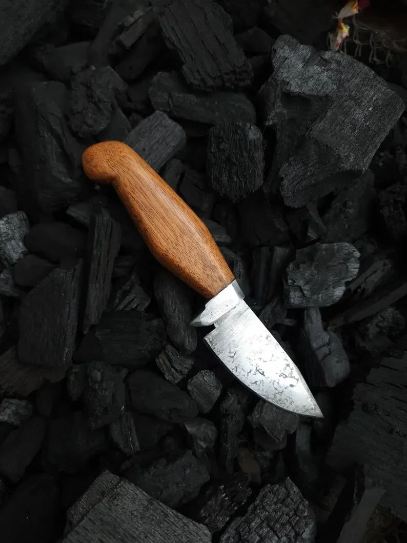 Hidden Tang Skinning Knife