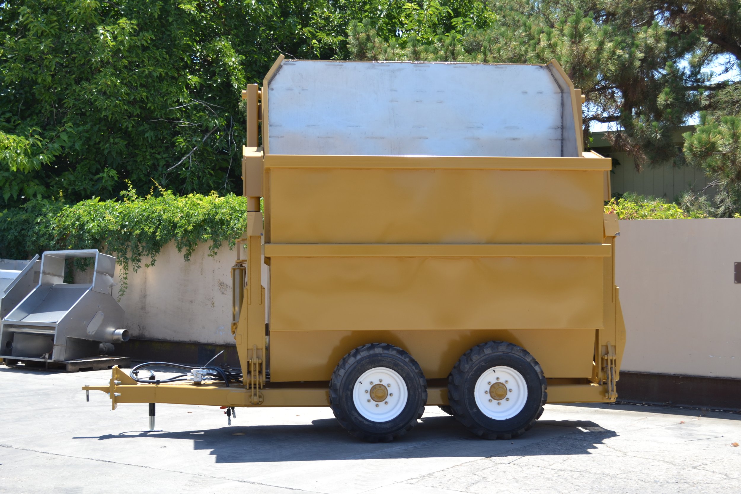 Acampo Machine Works Stainless Steel Ultra Narrow Gondola