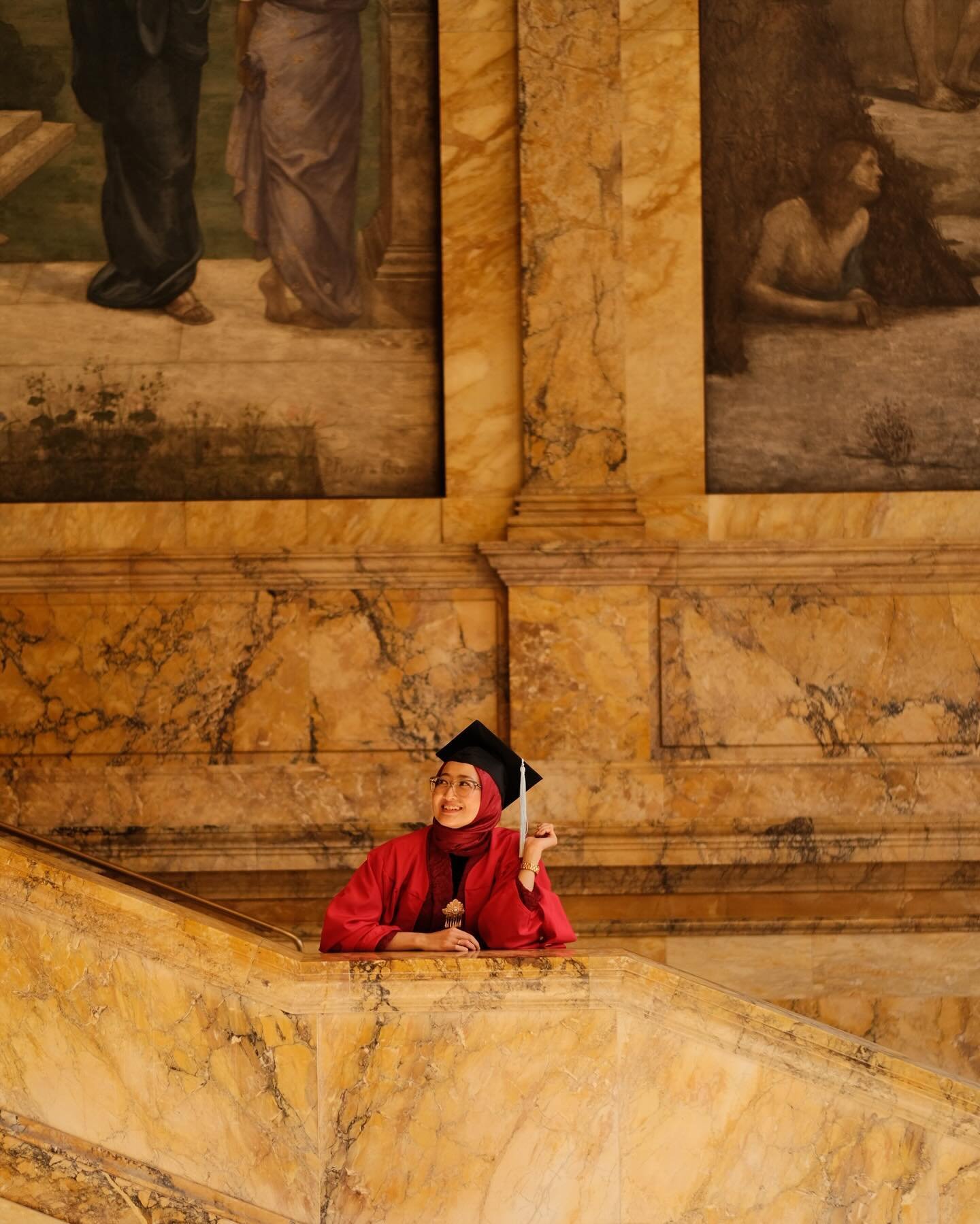 Graduation Photo Sess for Kak Lia

&mdash;&mdash;

Visit our page to book your photo session with us, link on our bio, or you can copy the link below:
https://www.reginaspics.com

#harvardgrad #harvardgraduation #harvardbusinessschool #mitgraduation 