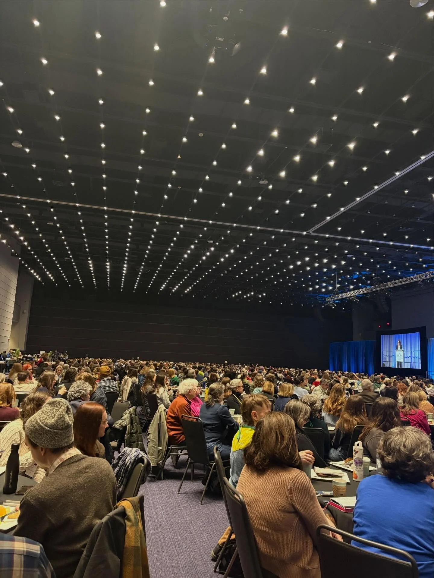 What a day! The @americanbooksellers Winter Institute officially kicked off with a keynote from the spectacular Levar Burton, and continued with panels, pitches direct from publishing reps, and lots and lots of networking. We are exhausted and still 