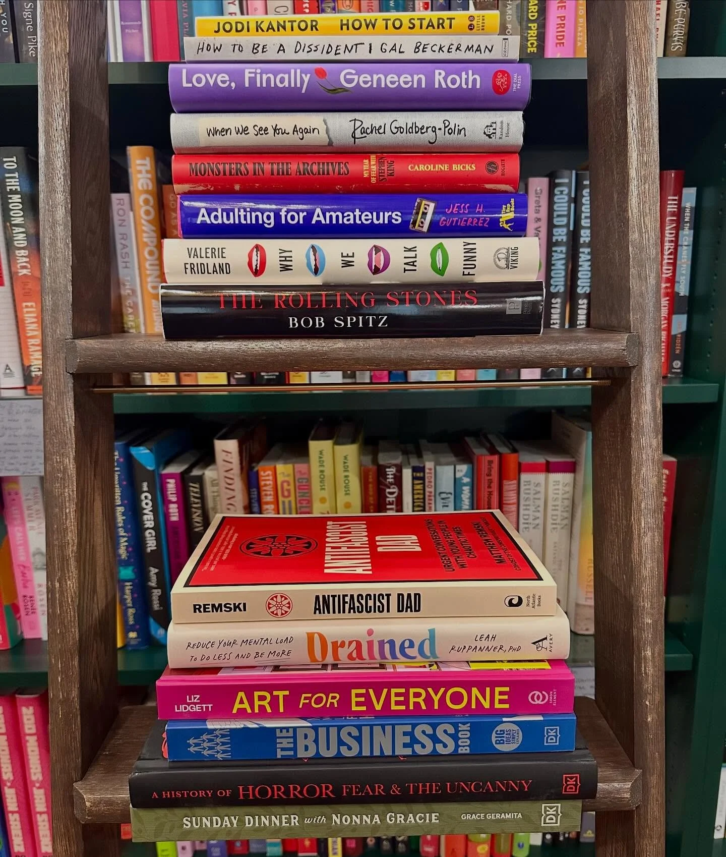 New booooooks! Come into the shop and let us gush about all of our favorite new releases (ask Amy, Heather, AND Lauren about Mad Mabel 😉)! 📚✨

#newreleasetuesday #newbooks #indiebookstore #independentbookstore #highlandparkil