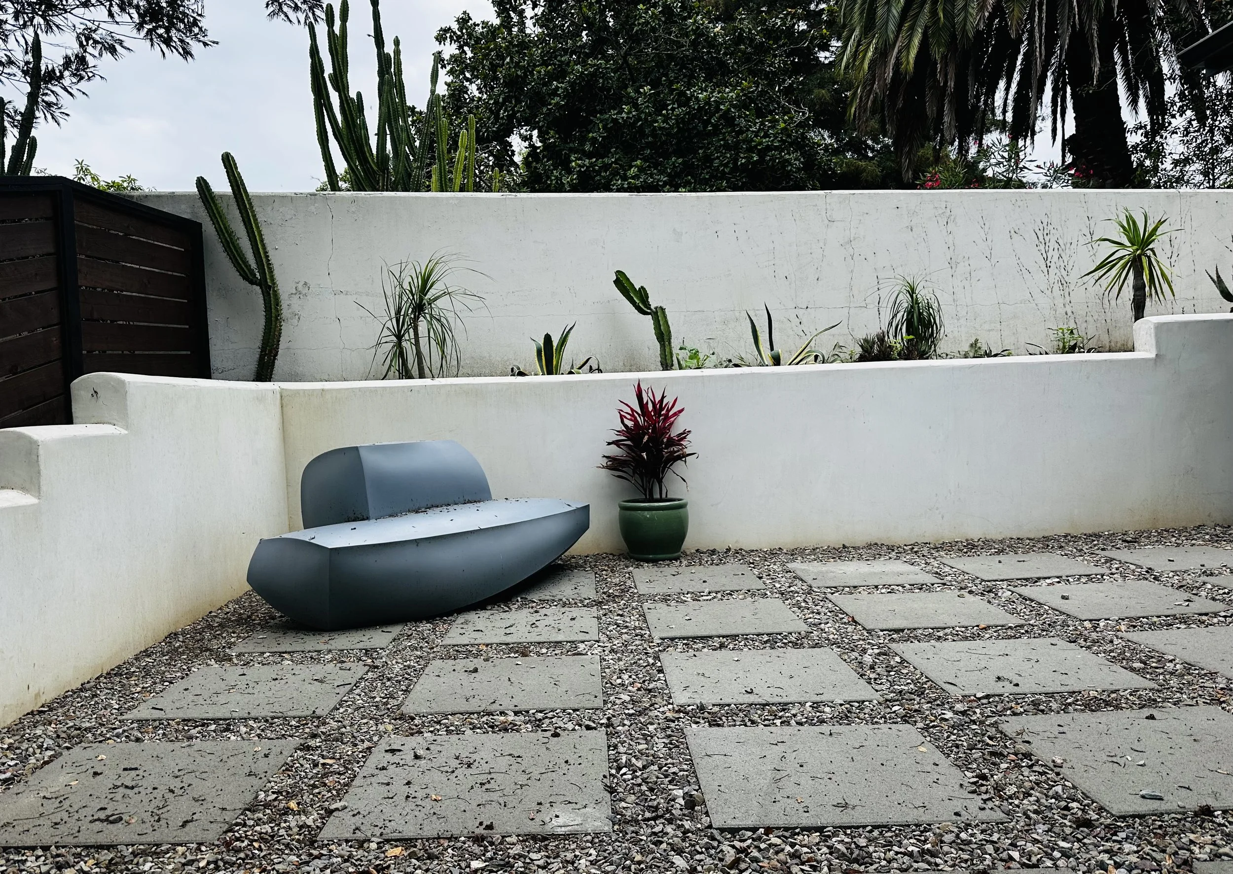 Front Garden 1374 1_2.jpg
