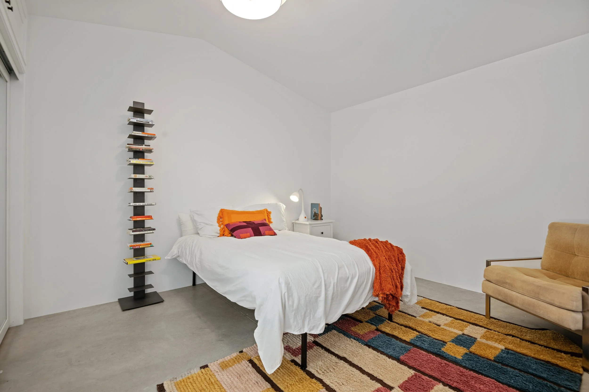 12 - Bedroom 2.jpg