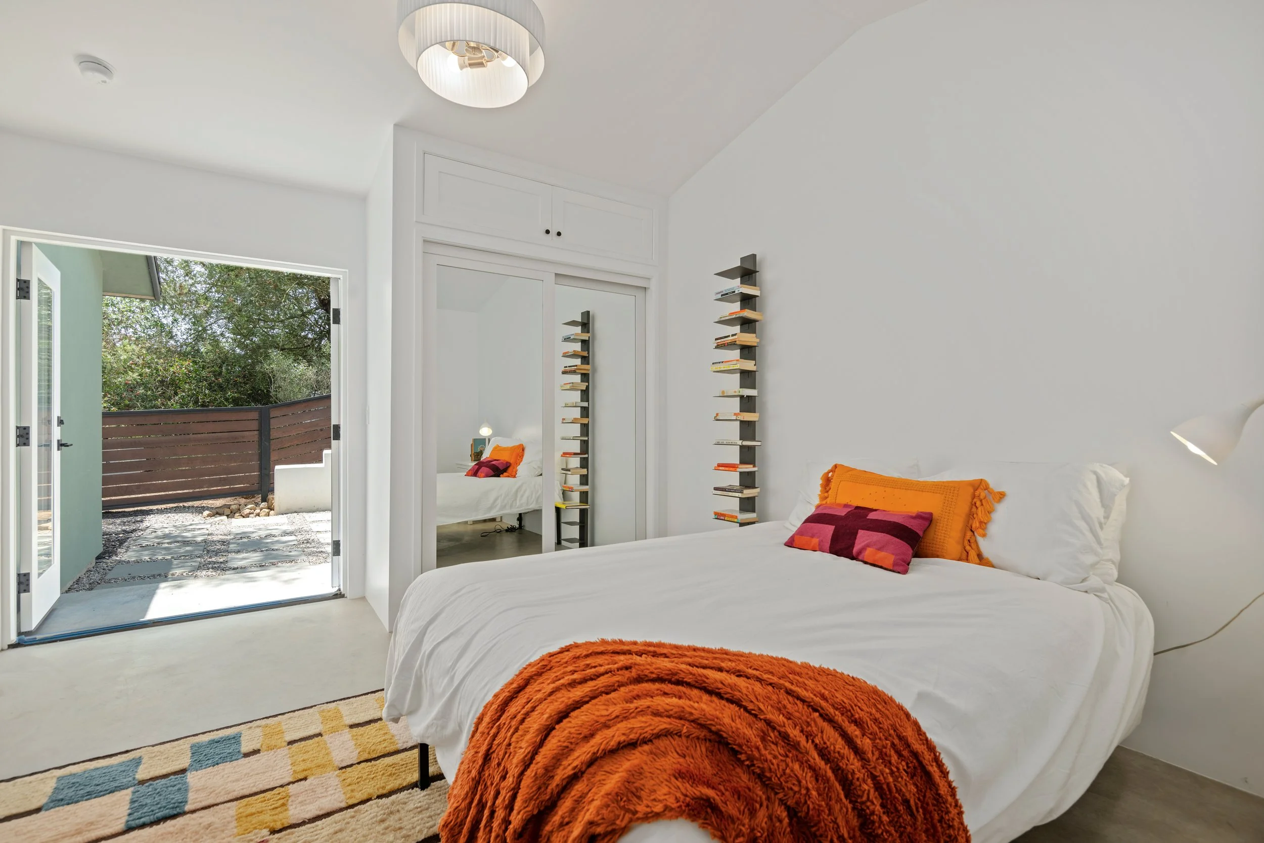 13 - Bedroom 2.jpg