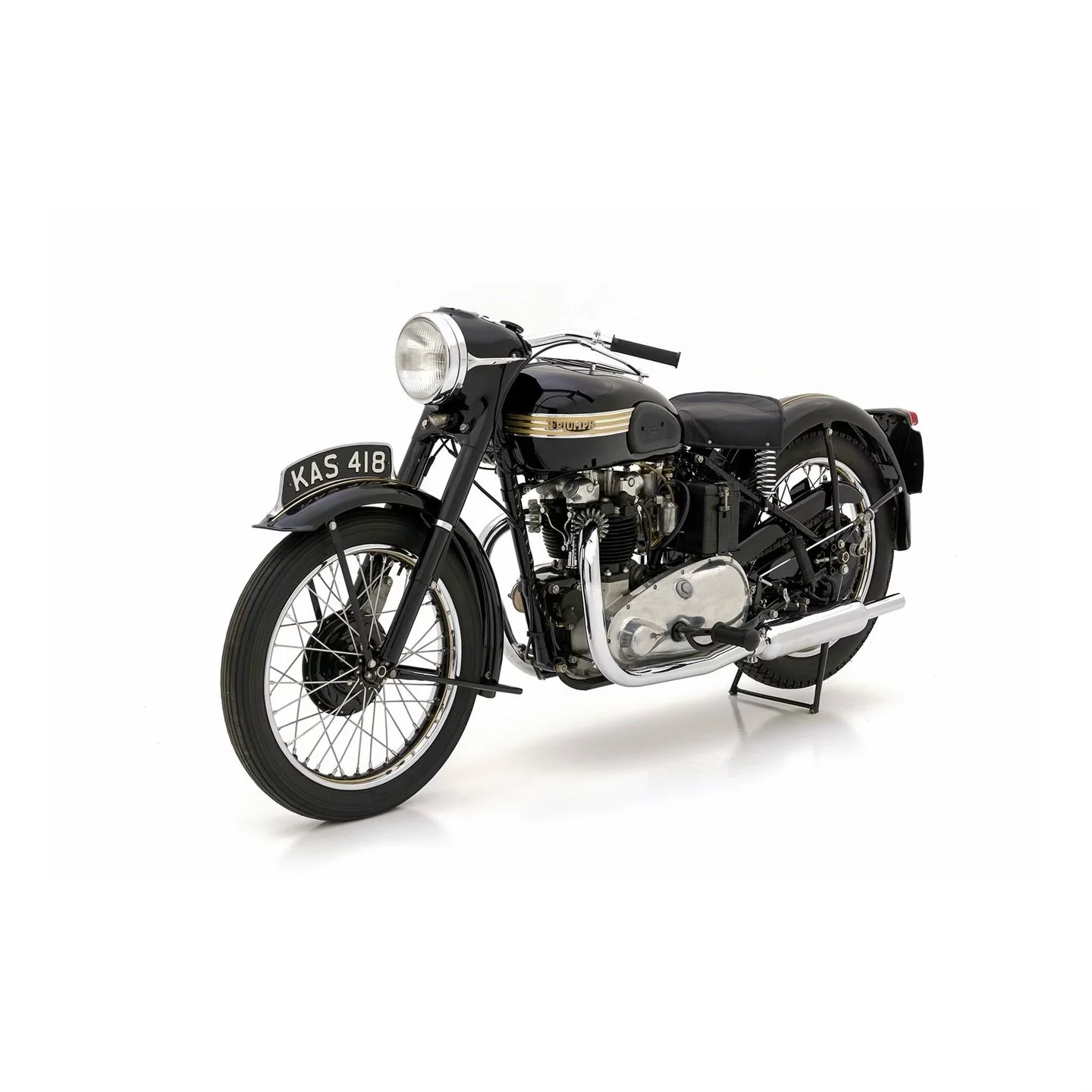 We just picked up two bolt by bolt restoration original factory black birds. Good start to the new year. 🐦&zwj;⬛