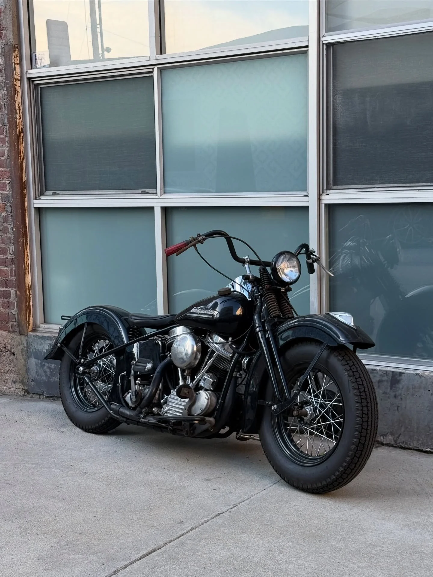 Our matching cases 1949 original springer front end pan head is one of 486 ever made. This beautiful bike is heading over to Japan to find its new caretaker.