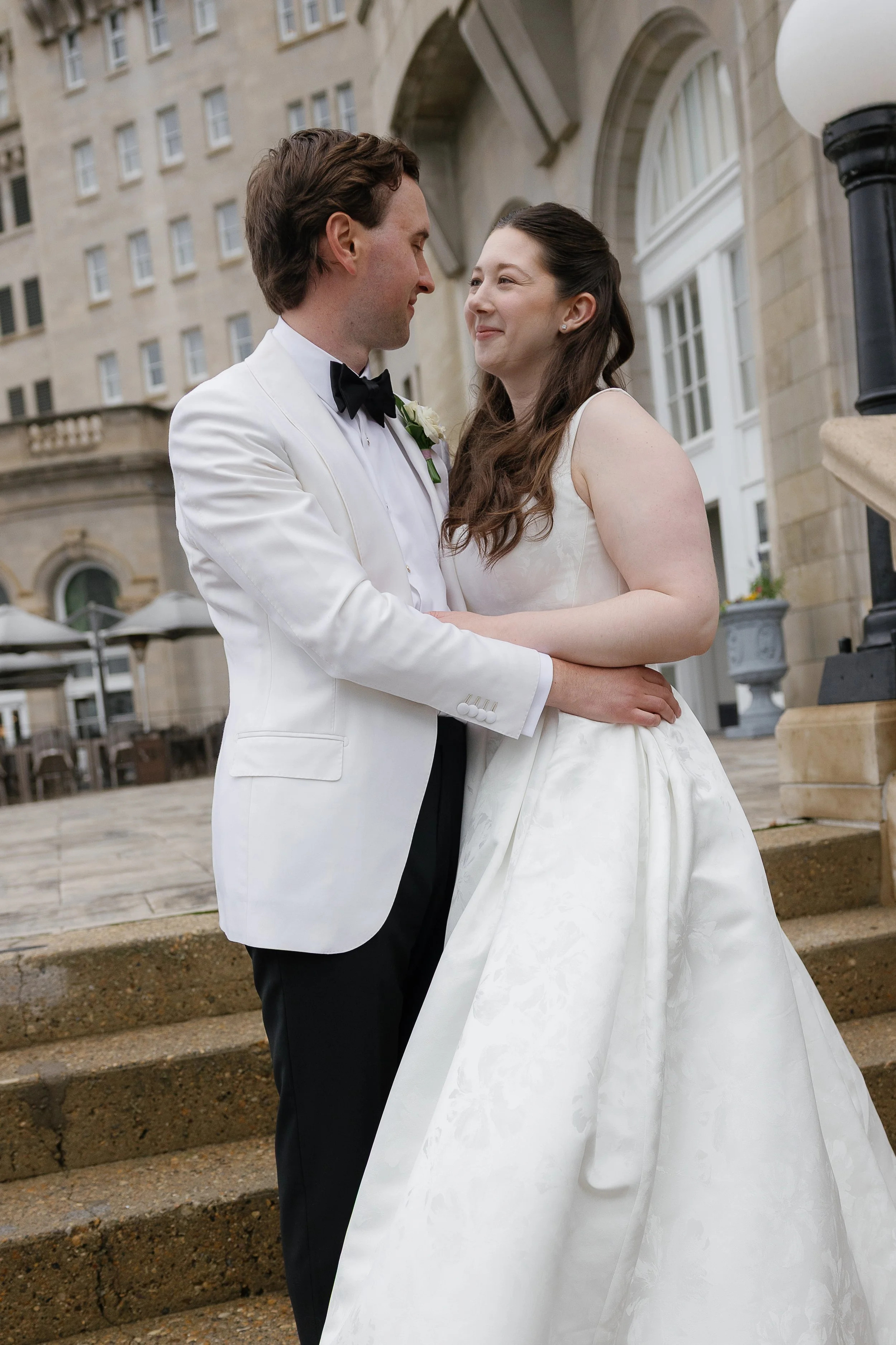 Venue: Fairmont Hotel Macdonald
Photo: Carissa Marie photography
Officiant: Dave Sawchuk
Florals: Laurels on Whyte
Hair and Makeup: KD Artistry
String Quartet: Stringbeans Quartet
DJ: Suzanne Summers