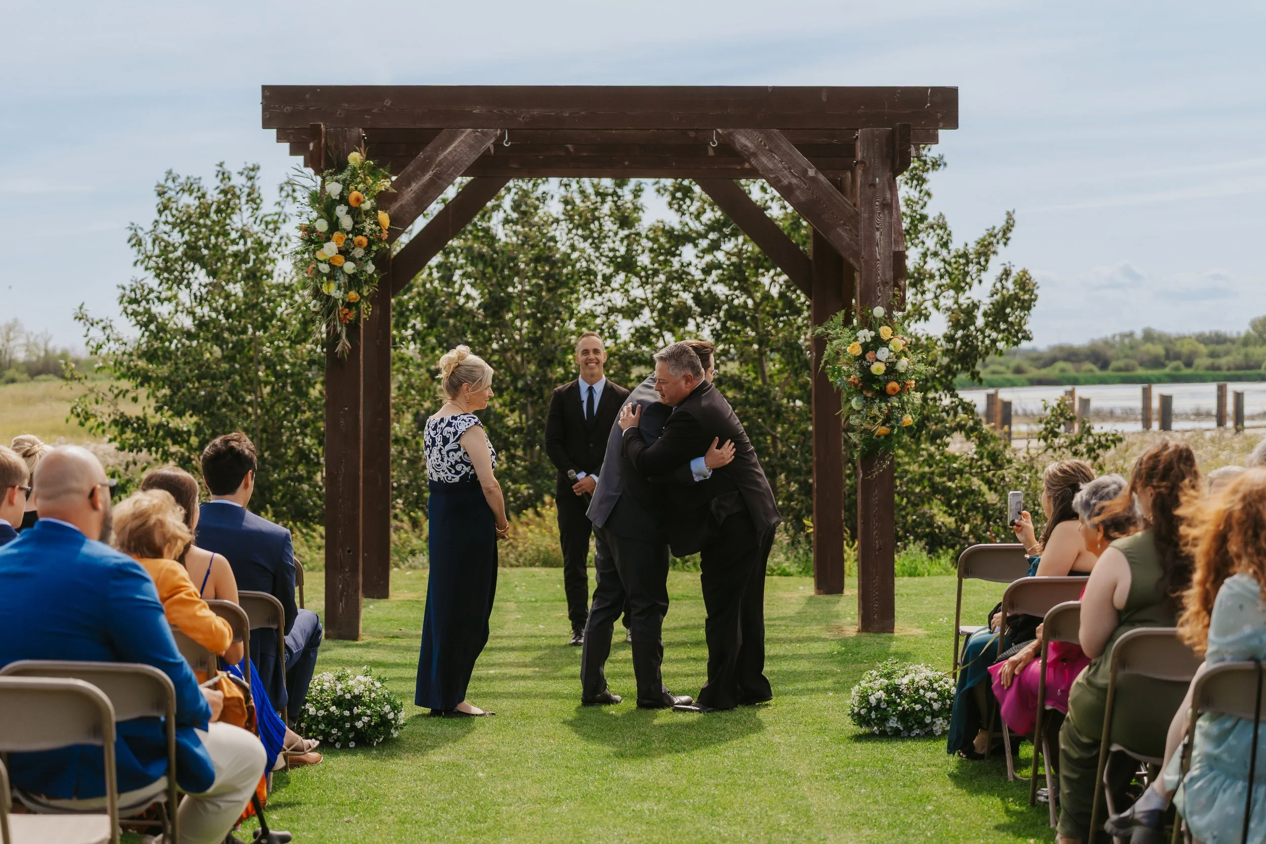 Venue: Cattails Crossing Golf Course
Florals: Twin Flowers Studio
Photos: Songbird Photography
Video: MacLeod Media
Hair: Christine Anne Hair
Makeup: Blush Artistry
DJ: Focused Energy Productions
Photobooth: Magic Memories Photobooth
Cake and Dessert