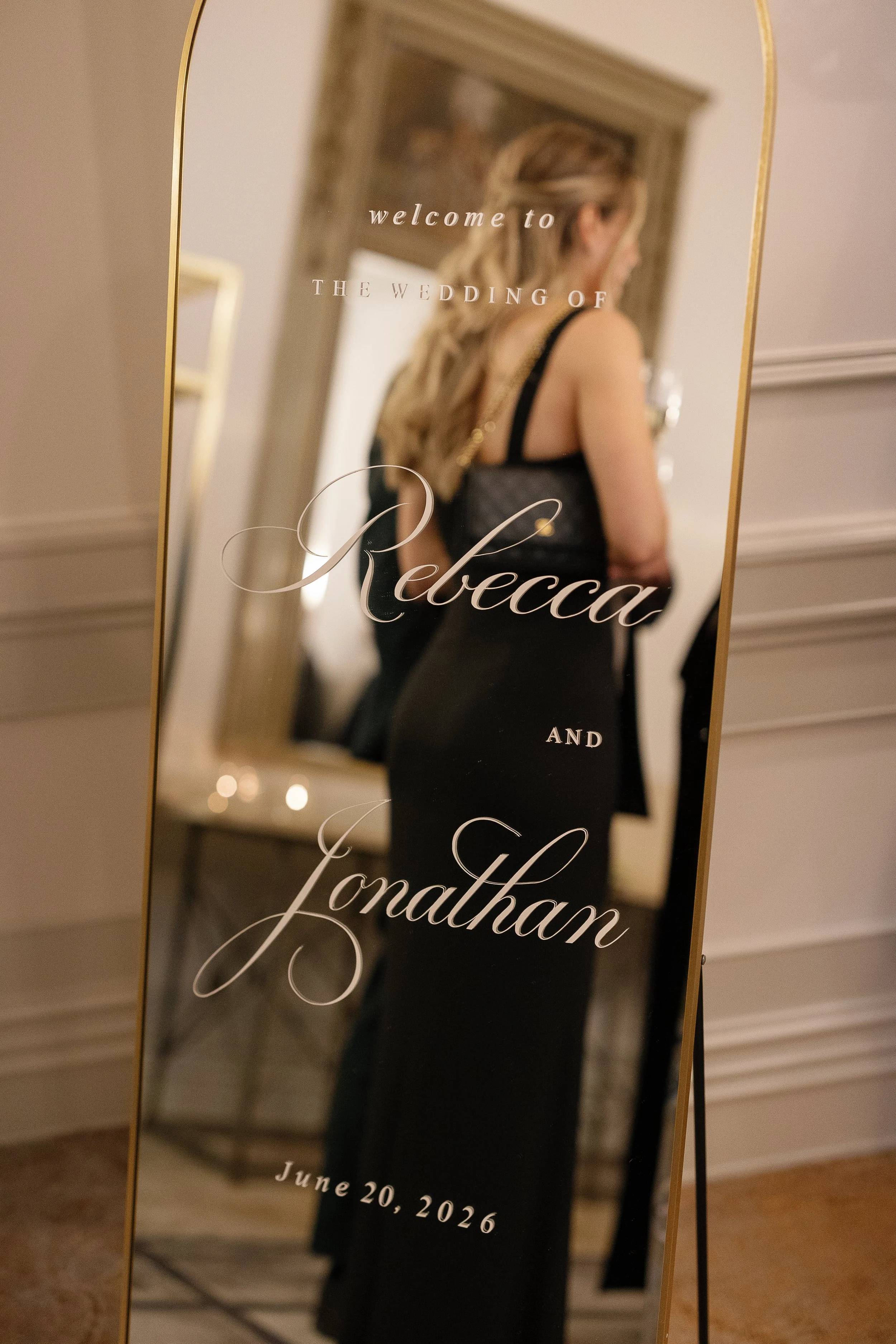 Venue: Fairmont Hotel Macdonald
Photo: Carissa Marie photography
Officiant: Dave Sawchuk
Florals: Laurels on Whyte
Hair and Makeup: KD Artistry
String Quartet: Stringbeans Quartet
DJ: Suzanne Summers