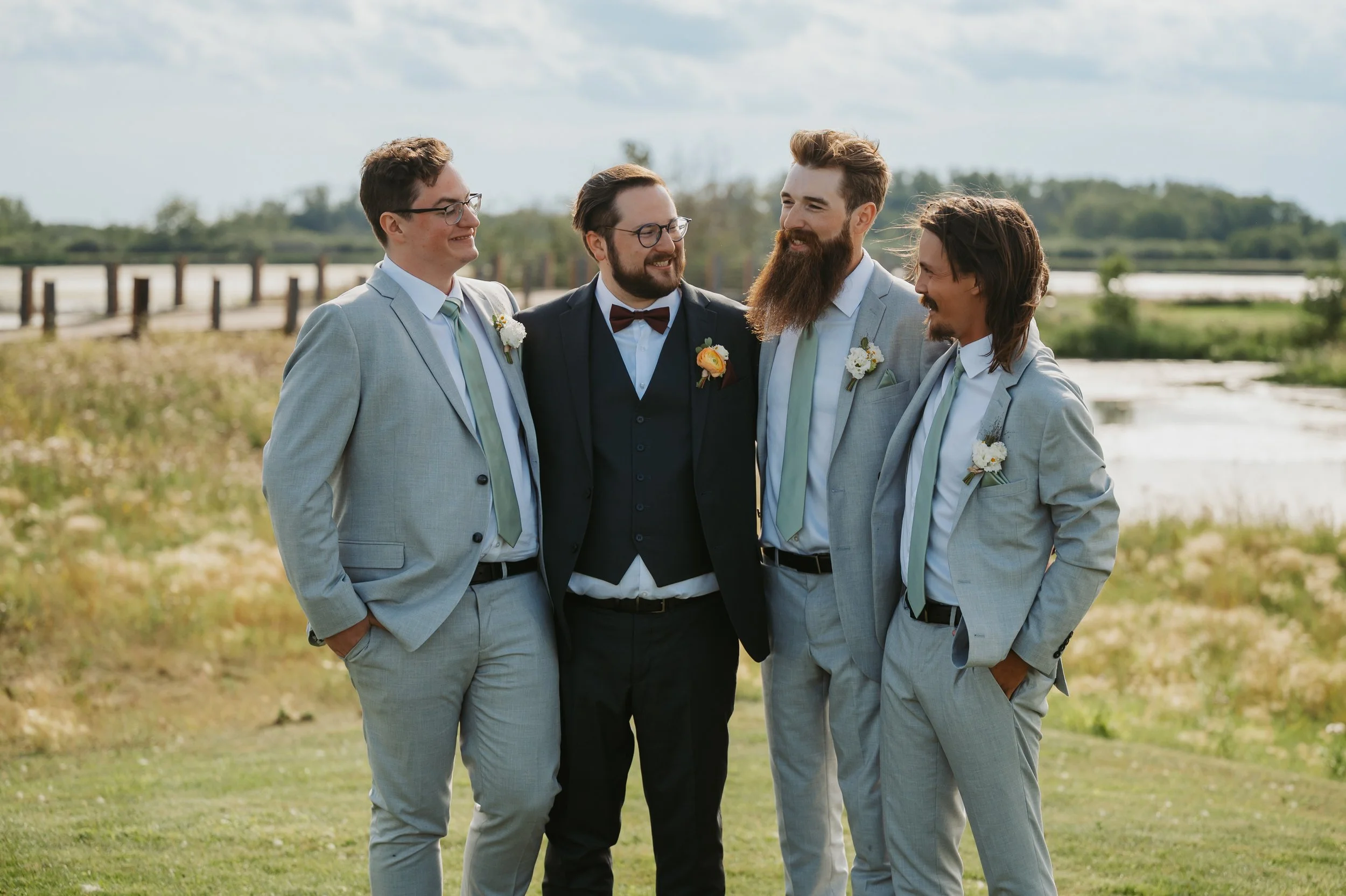 Venue: Cattails Crossing Golf Course
Florals: Twin Flowers Studio
Photos: Songbird Photography
Video: MacLeod Media
Hair: Christine Anne Hair
Makeup: Blush Artistry
DJ: Focused Energy Productions
Photobooth: Magic Memories Photobooth
Cake and Dessert