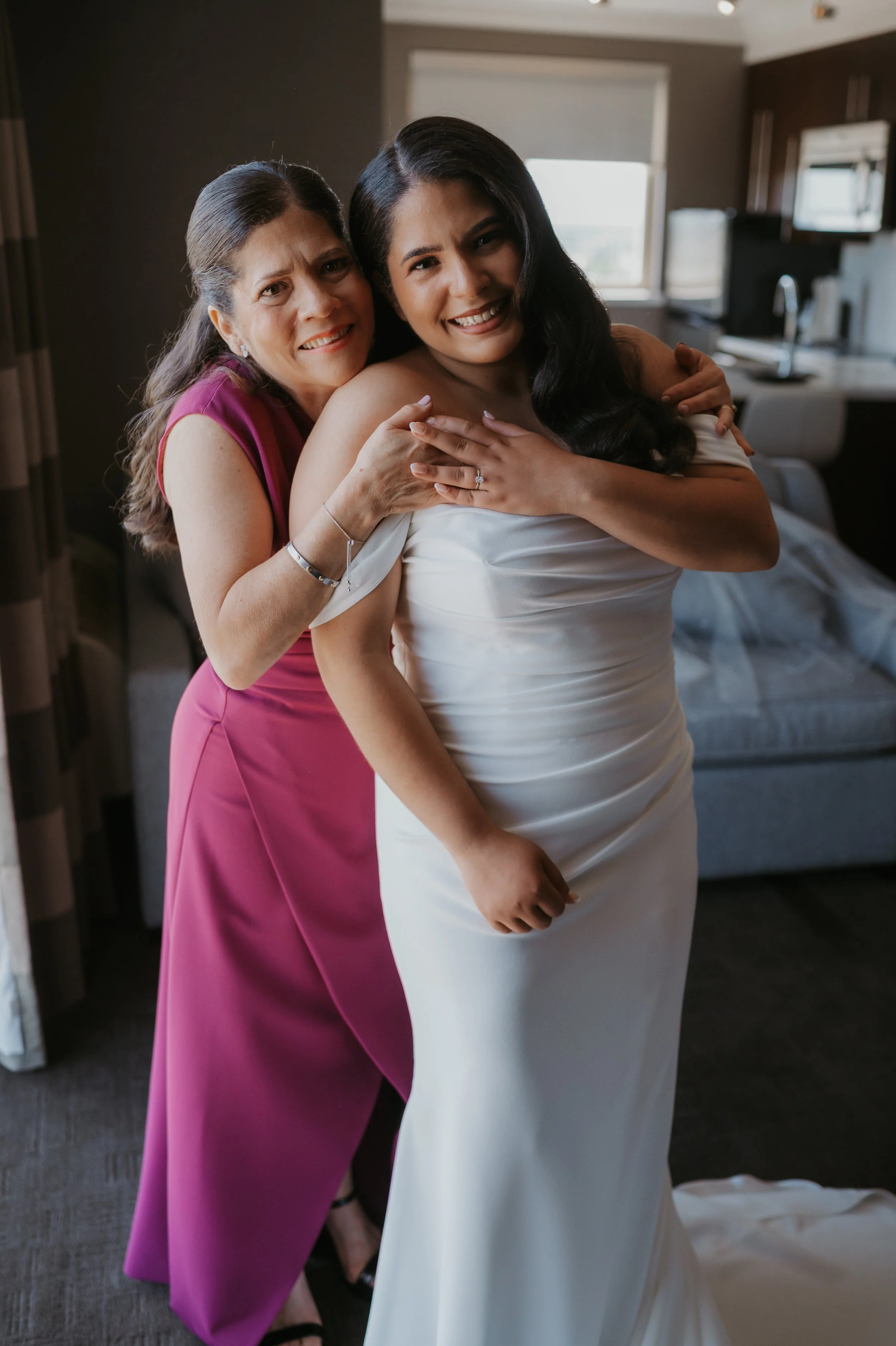 Venue: Cattails Crossing Golf Course
Florals: Twin Flowers Studio
Photos: Songbird Photography
Video: MacLeod Media
Hair: Christine Anne Hair
Makeup: Blush Artistry
DJ: Focused Energy Productions
Photobooth: Magic Memories Photobooth
Cake and Dessert