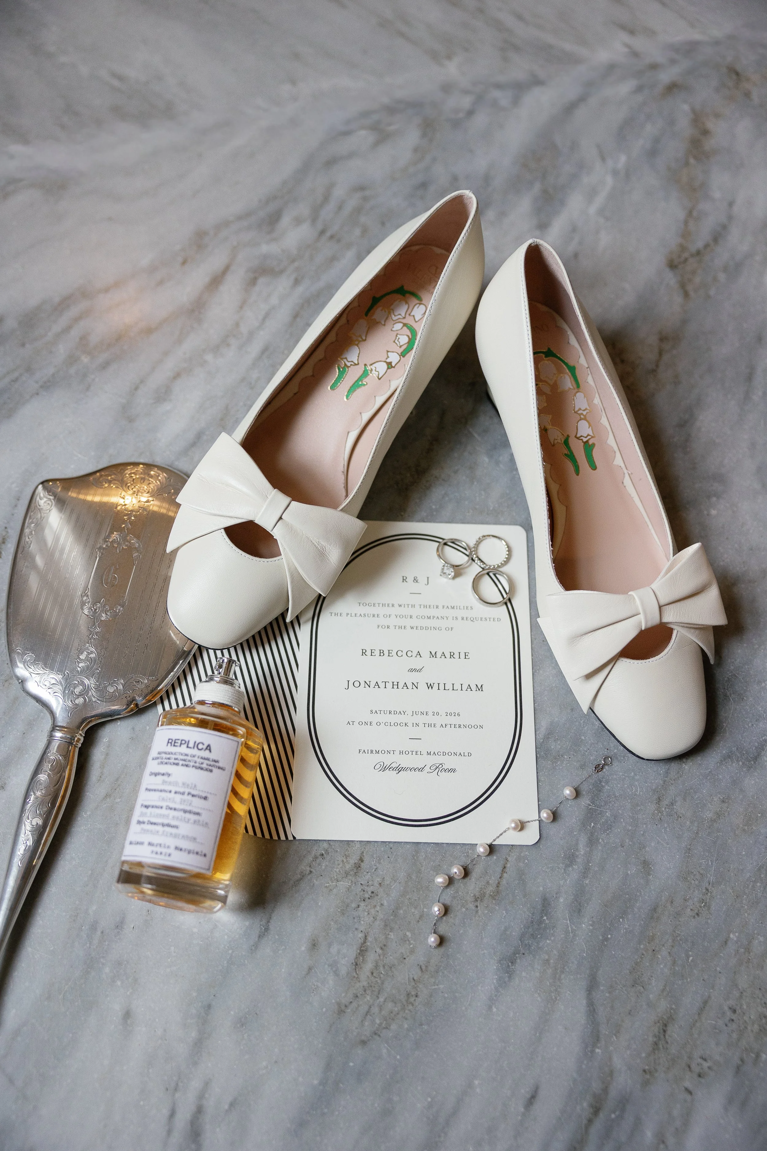 Venue: Fairmont Hotel Macdonald
Photo: Carissa Marie photography
Officiant: Dave Sawchuk
Florals: Laurels on Whyte
Hair and Makeup: KD Artistry
String Quartet: Stringbeans Quartet
DJ: Suzanne Summers