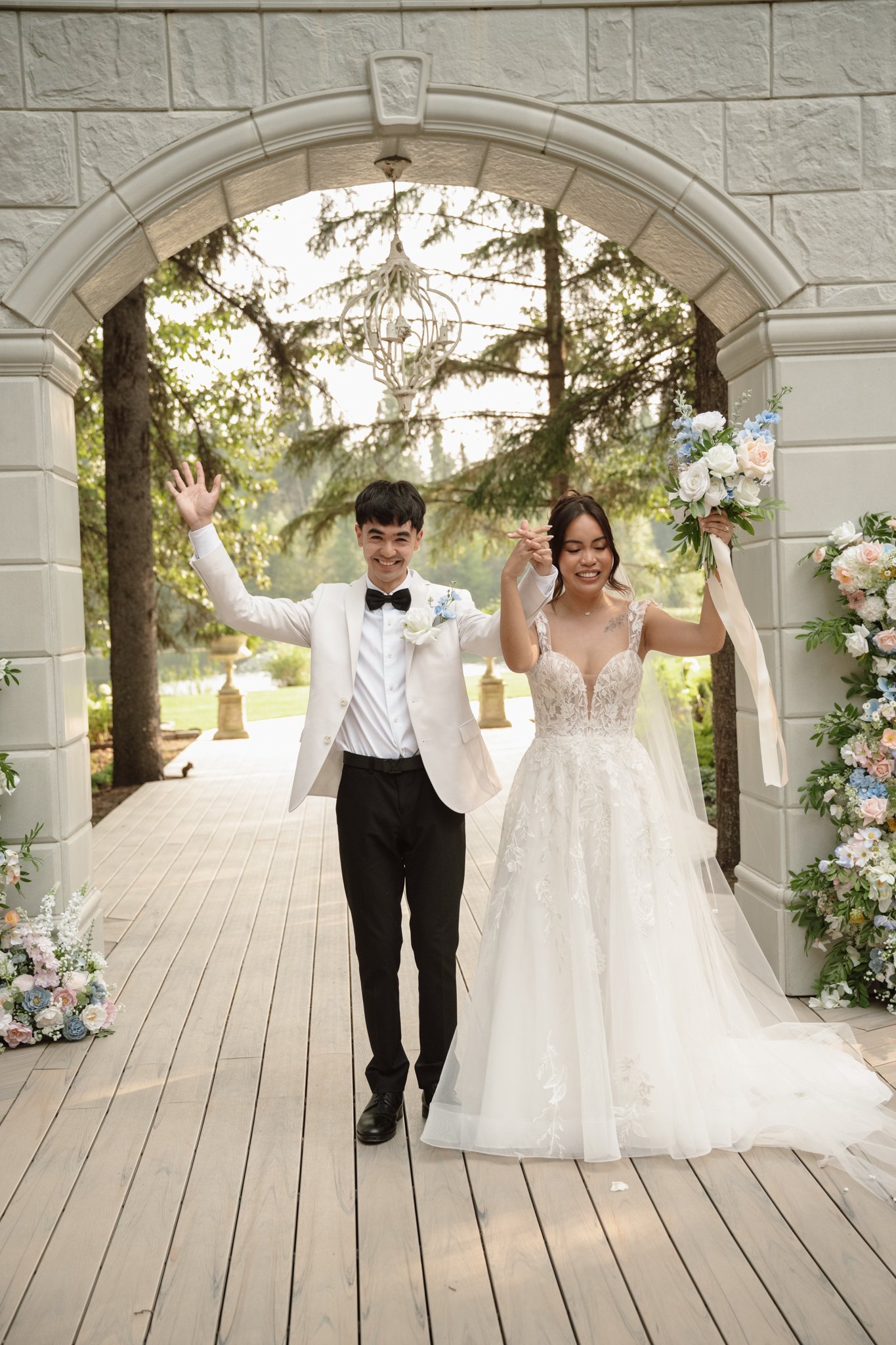 Venue: Archway Manor
Photo: Amber Ruf Photo 
Video: The Episode Films
Florals: Bloom & Borrow
DJ: Talent Productions 
Caterer: Fork & Farm 
Hair: Hair By Deena 
Makeup: Awna Artistry 
Rentals: River City Events 
Transportation: AM/PM Limo