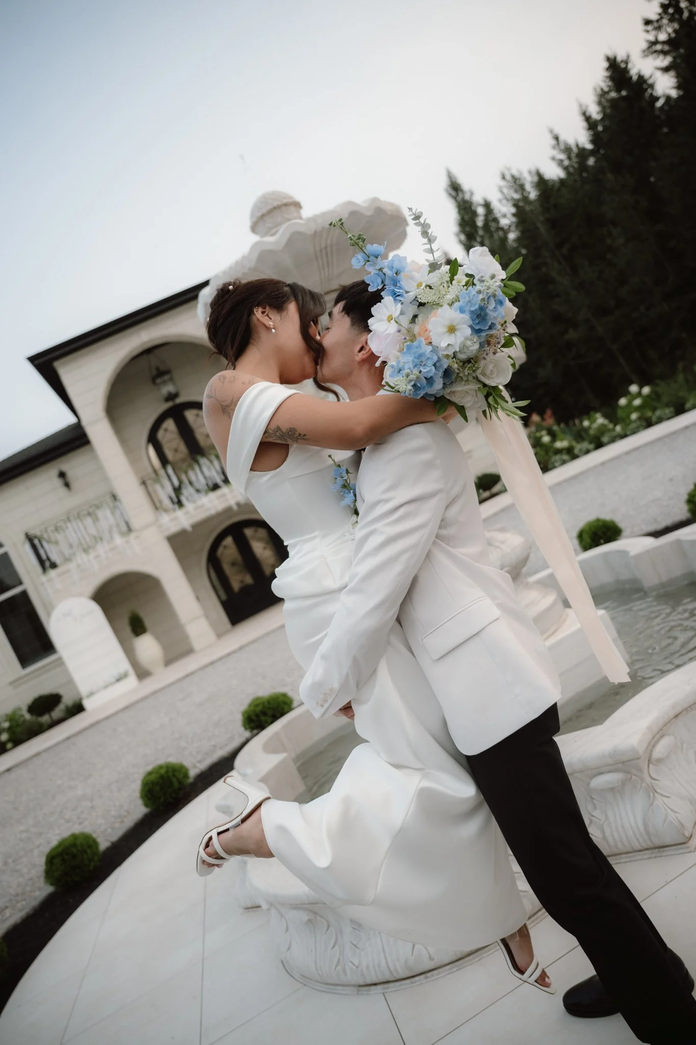Venue: Archway Manor
Photo: Amber Ruf Photo 
Video: The Episode Films
Florals: Bloom & Borrow
DJ: Talent Productions 
Caterer: Fork & Farm 
Hair: Hair By Deena 
Makeup: Awna Artistry 
Rentals: River City Events 
Transportation: AM/PM Limo