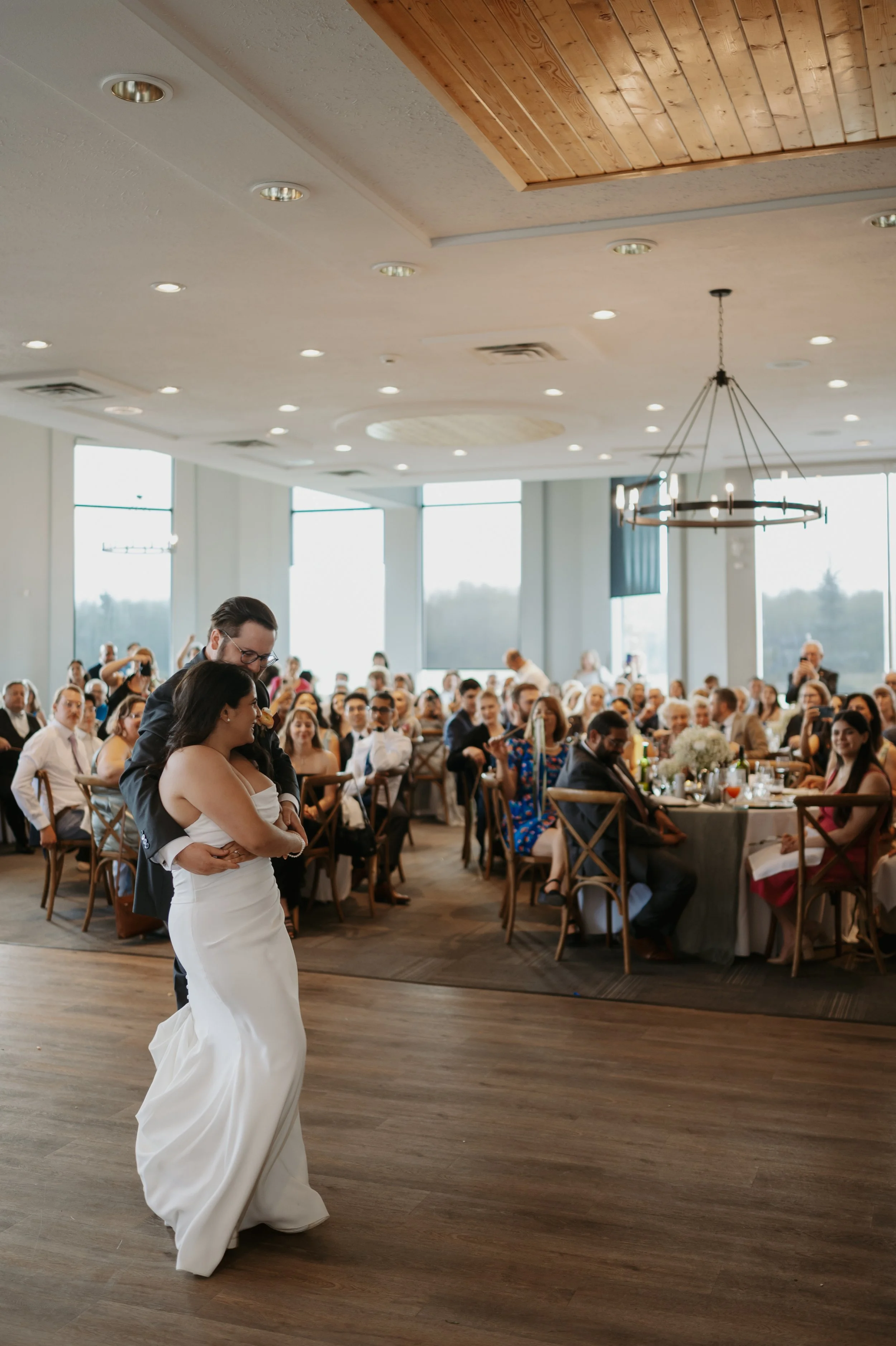 Venue: Cattails Crossing Golf Course
Florals: Twin Flowers Studio
Photos: Songbird Photography
Video: MacLeod Media
Hair: Christine Anne Hair
Makeup: Blush Artistry
DJ: Focused Energy Productions
Photobooth: Magic Memories Photobooth
Cake and Dessert