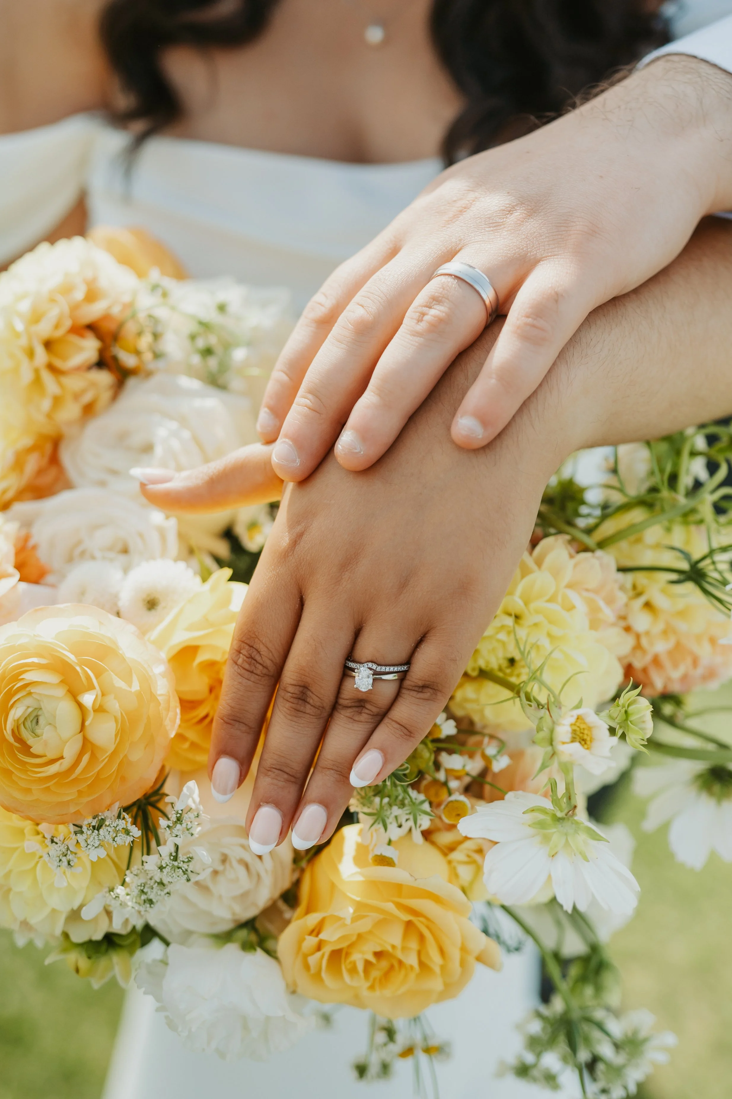 Venue: Cattails Crossing Golf Course
Florals: Twin Flowers Studio
Photos: Songbird Photography
Video: MacLeod Media
Hair: Christine Anne Hair
Makeup: Blush Artistry
DJ: Focused Energy Productions
Photobooth: Magic Memories Photobooth
Cake and Dessert