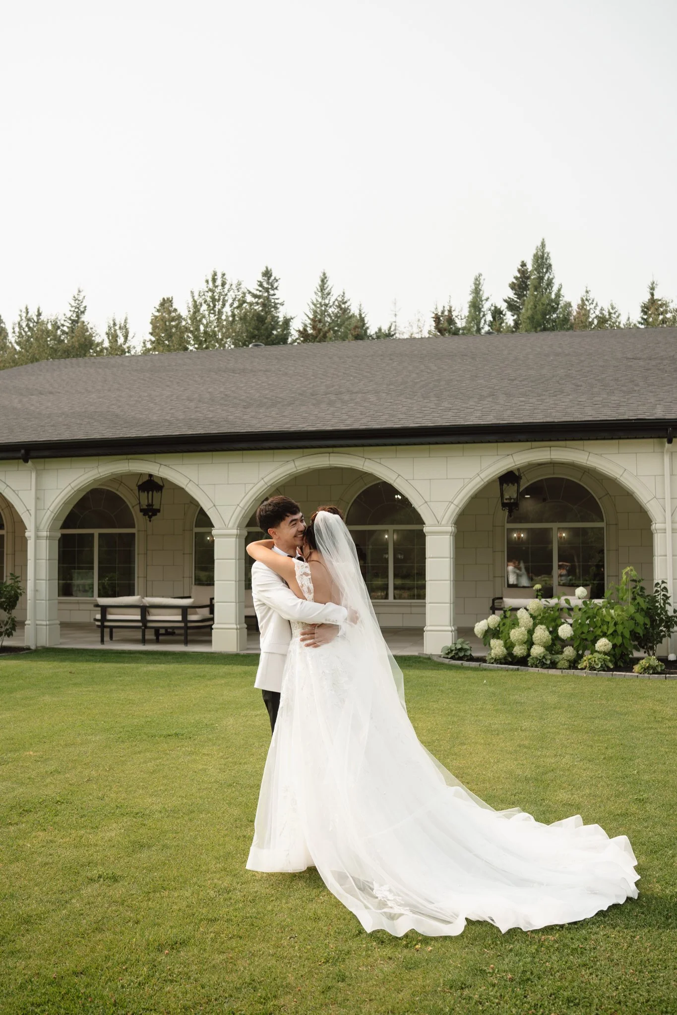 Venue: Archway Manor
Photo: Amber Ruf Photo 
Video: The Episode Films
Florals: Bloom & Borrow
DJ: Talent Productions 
Caterer: Fork & Farm 
Hair: Hair By Deena 
Makeup: Awna Artistry 
Rentals: River City Events 
Transportation: AM/PM Limo