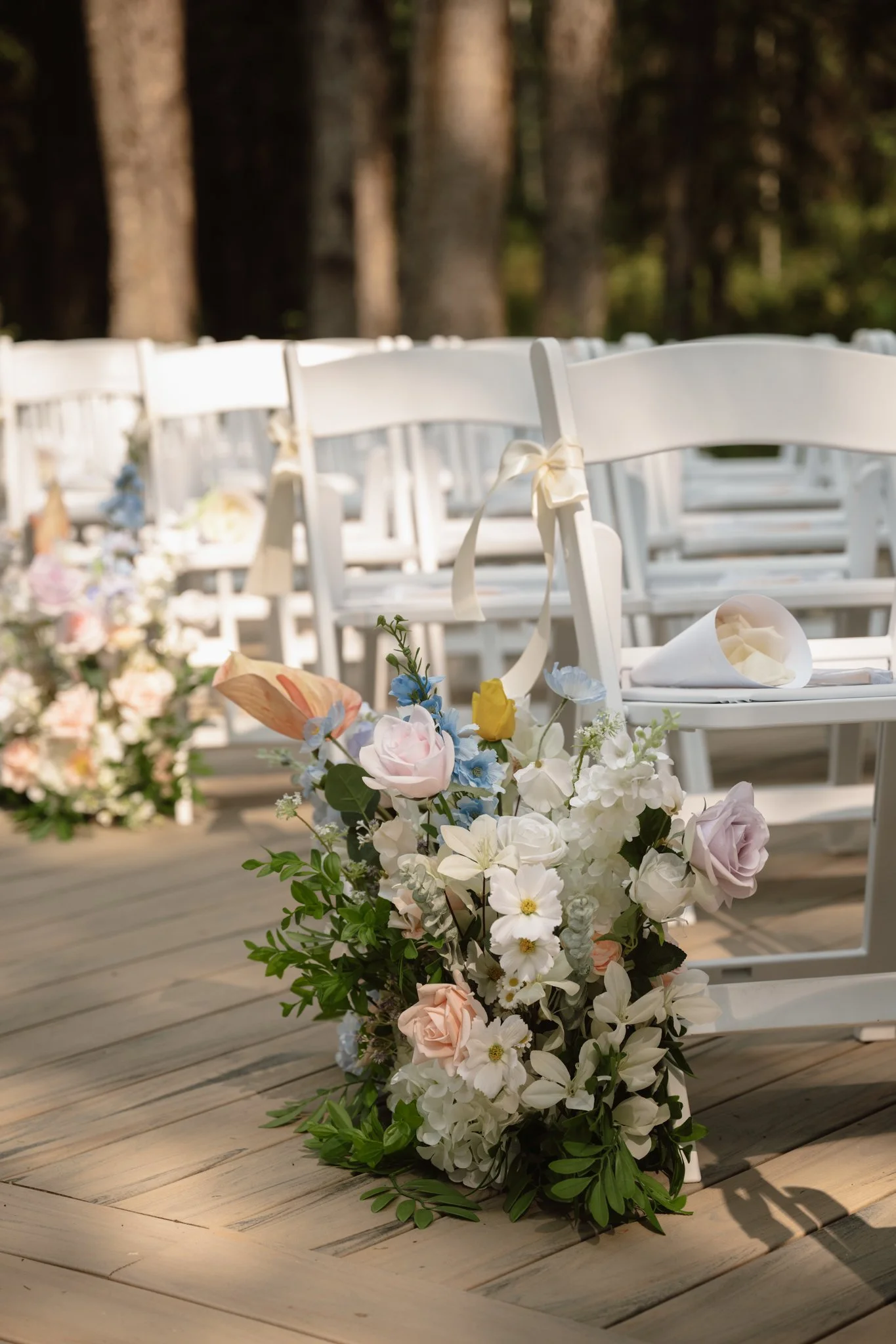 Venue: Archway Manor
Photo: Amber Ruf Photo 
Video: The Episode Films
Florals: Bloom & Borrow
DJ: Talent Productions 
Caterer: Fork & Farm 
Hair: Hair By Deena 
Makeup: Awna Artistry 
Rentals: River City Events 
Transportation: AM/PM Limo