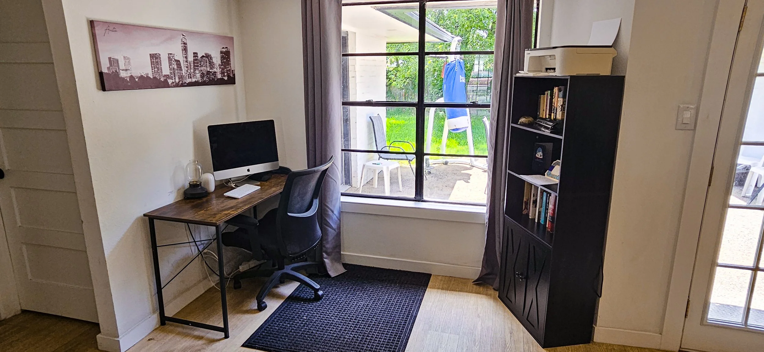 House 1 office nook
