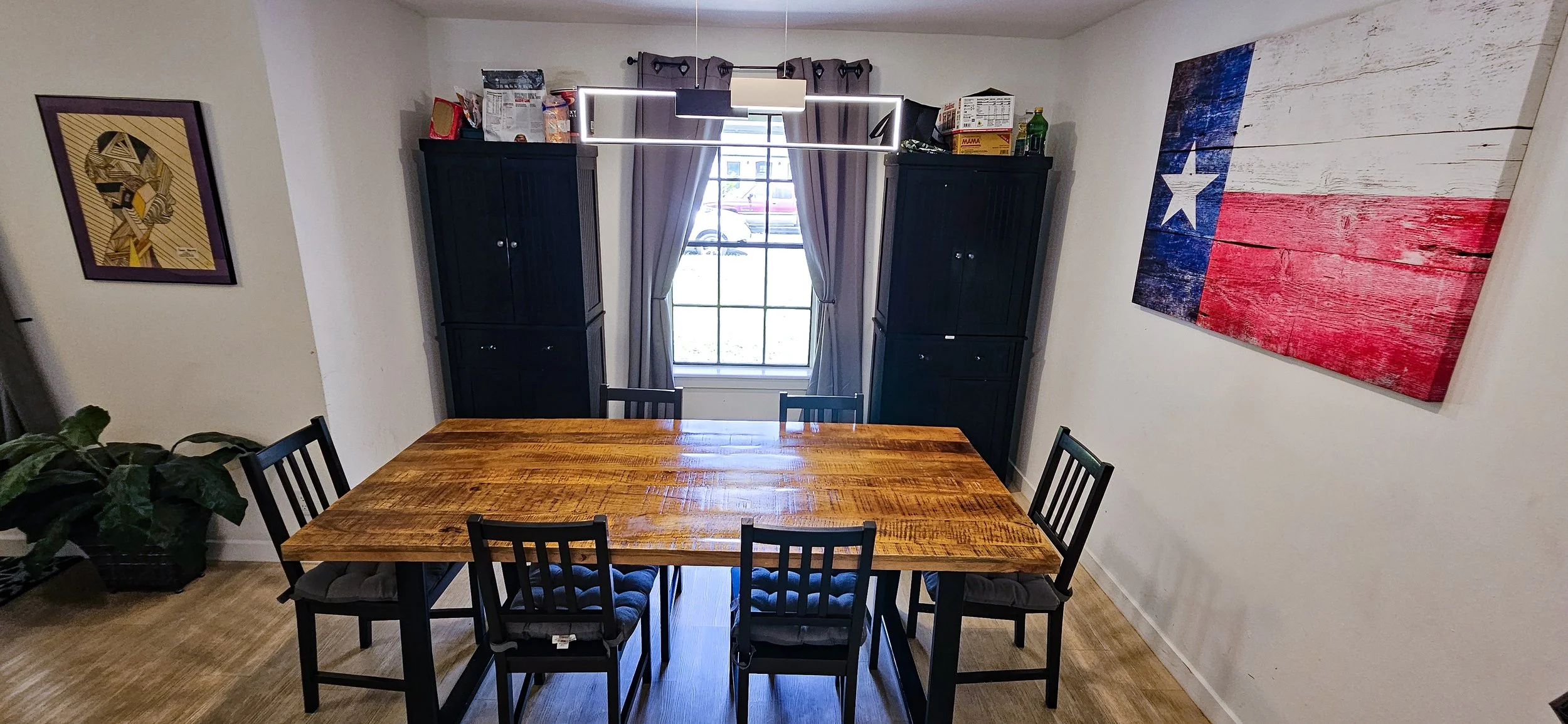 House 1 dining room