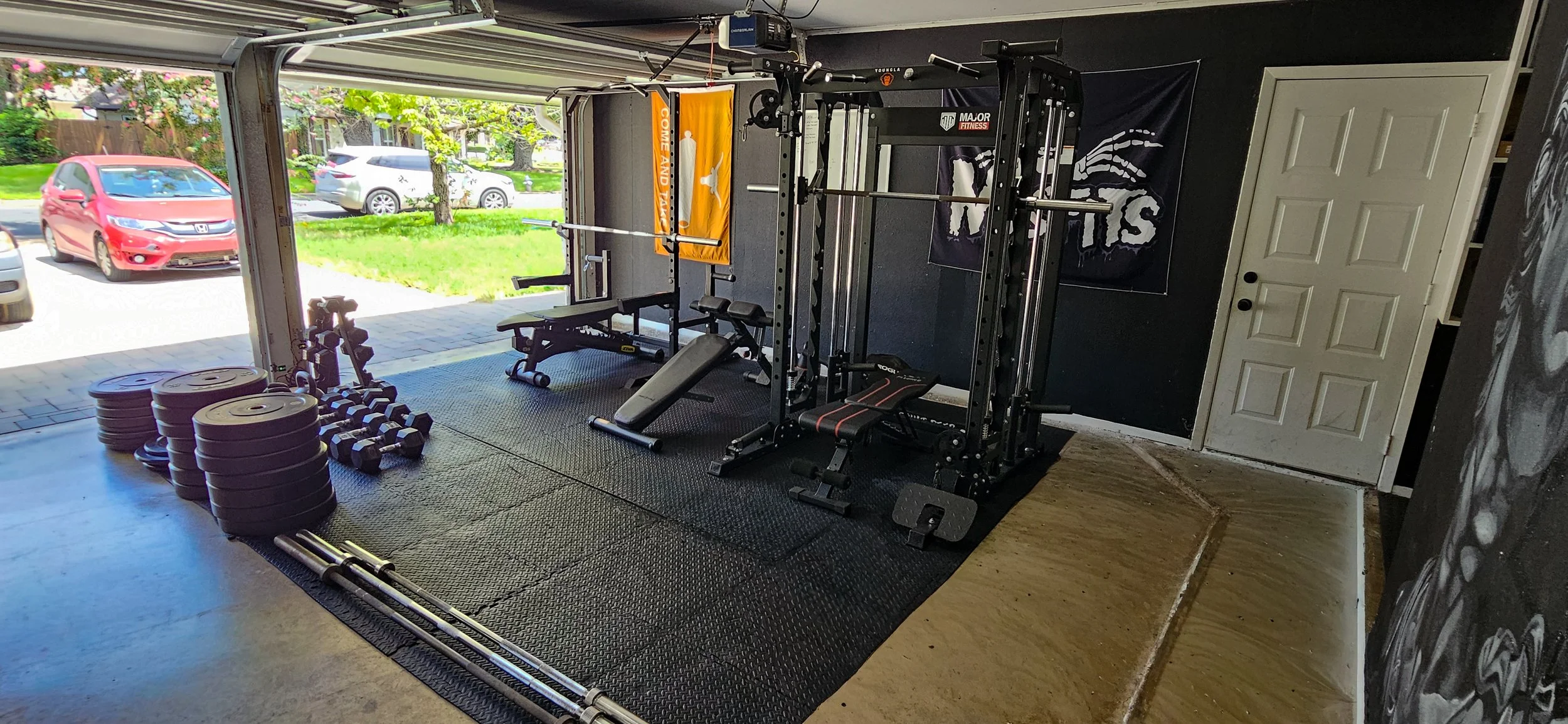 House 1 full gym