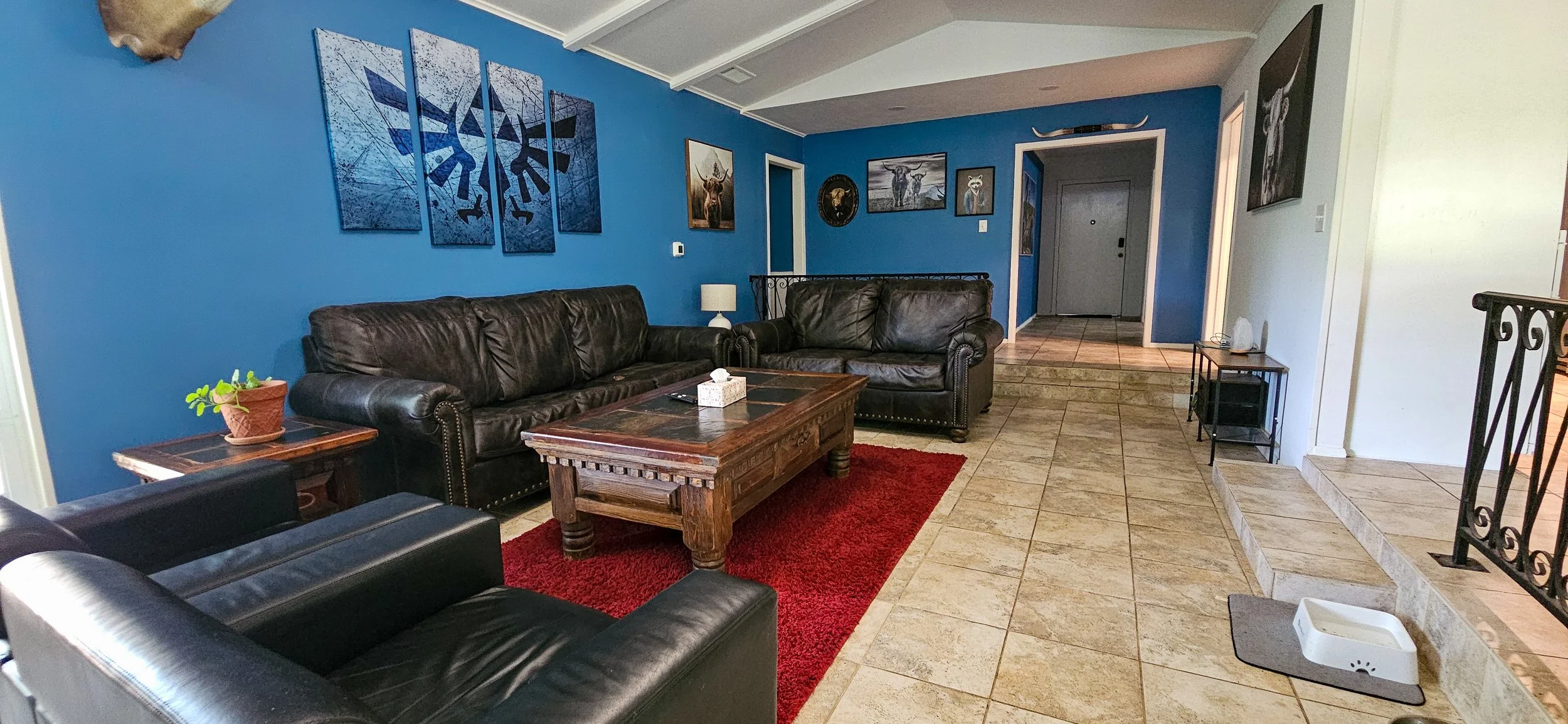 House 2 living area