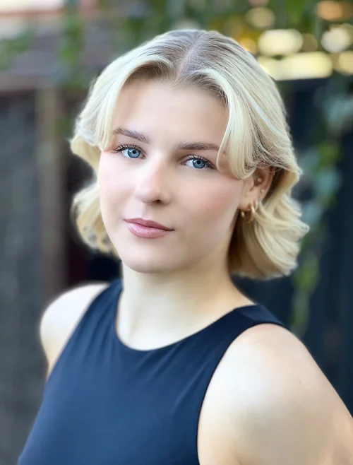 Caitlyn Serong — FIZZ TALENT