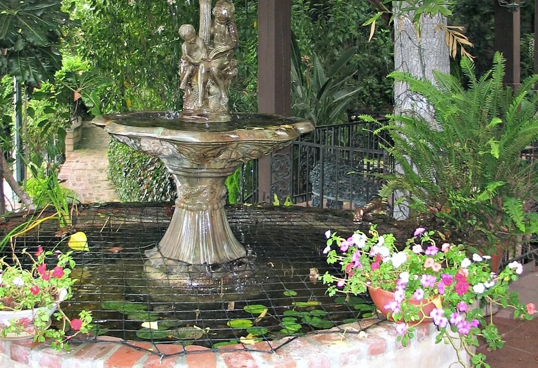 fountain-safety-net.jpg