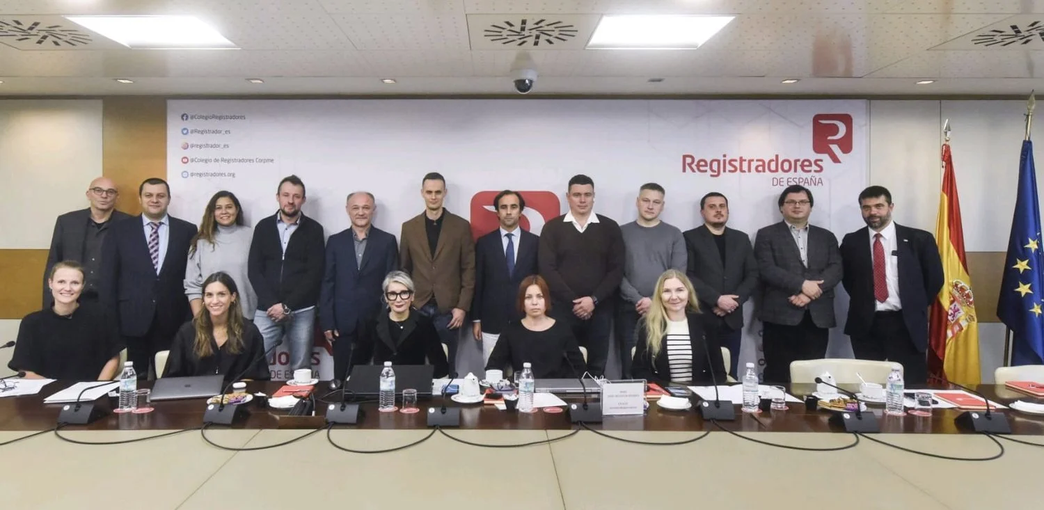 Ukrainian Urban Cadastre: National Infrastructure and Integration with Local Practices