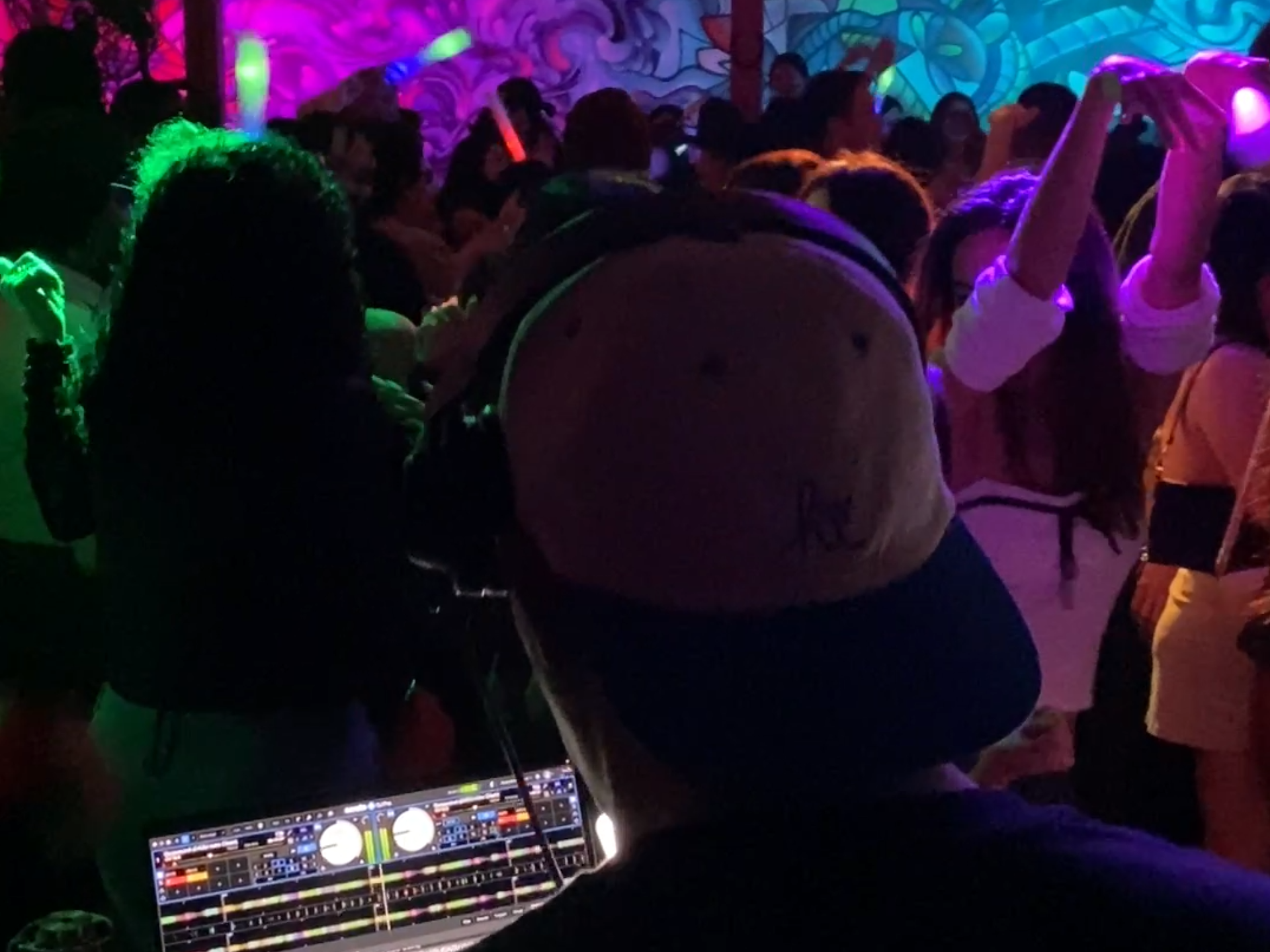 PAUZ Presents Club K-POP • The Flamingo House Social Club •  Sacramento, CA • May 2025