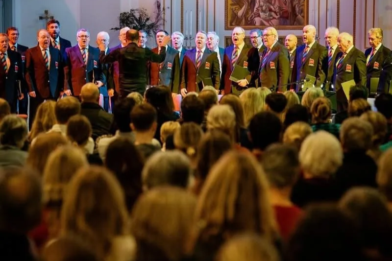 Spinal Research Christmas Carols