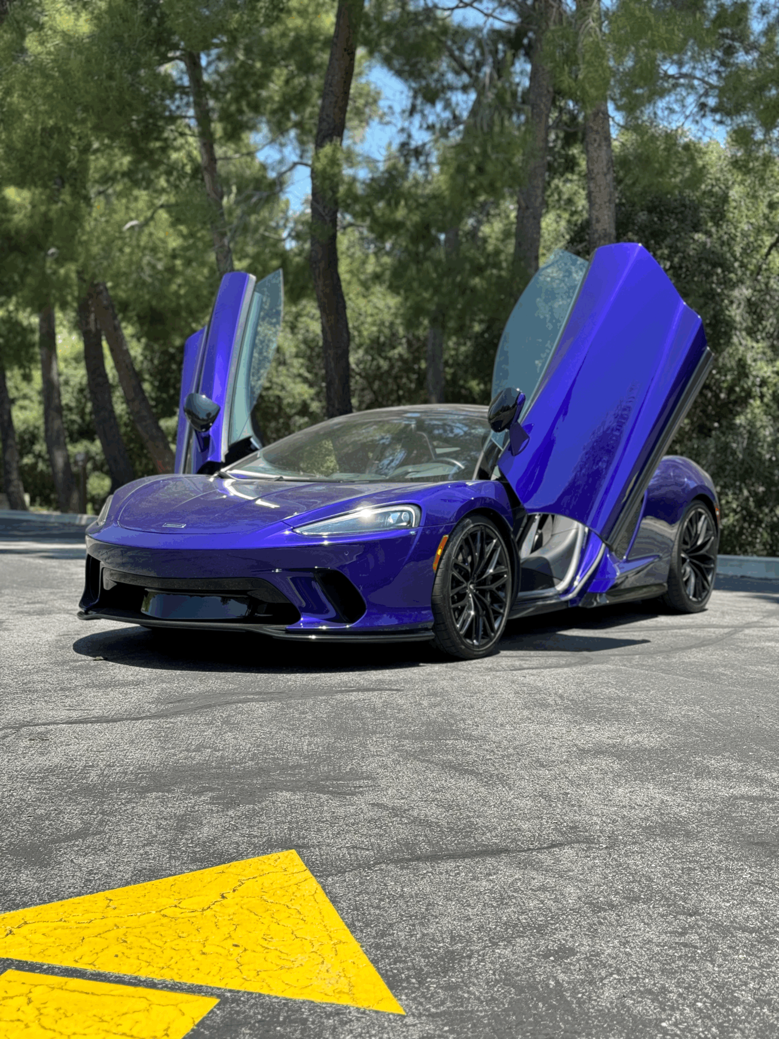 2023 McLaren GT