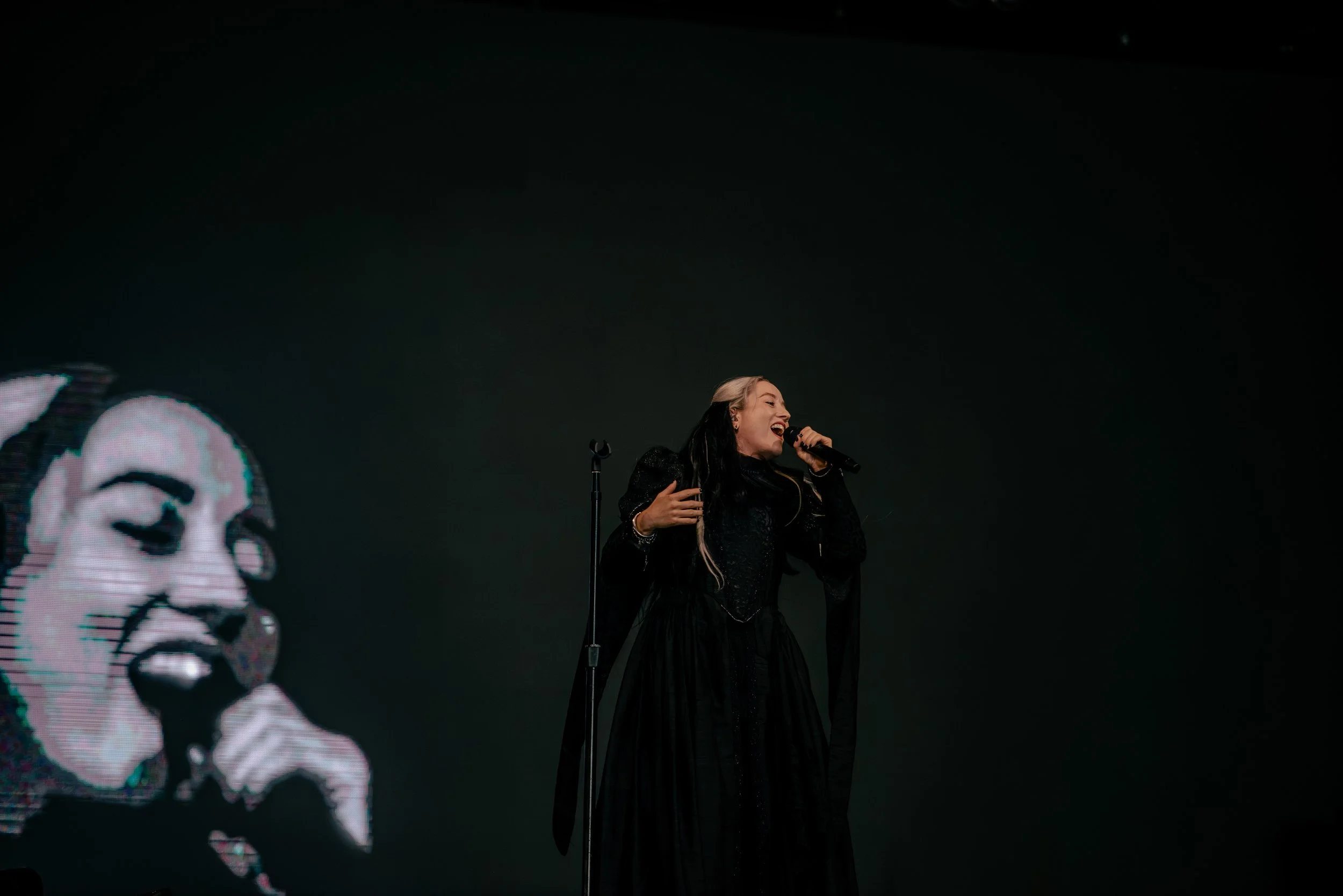 From DUSK to DARK – A Conversation with HAYLA