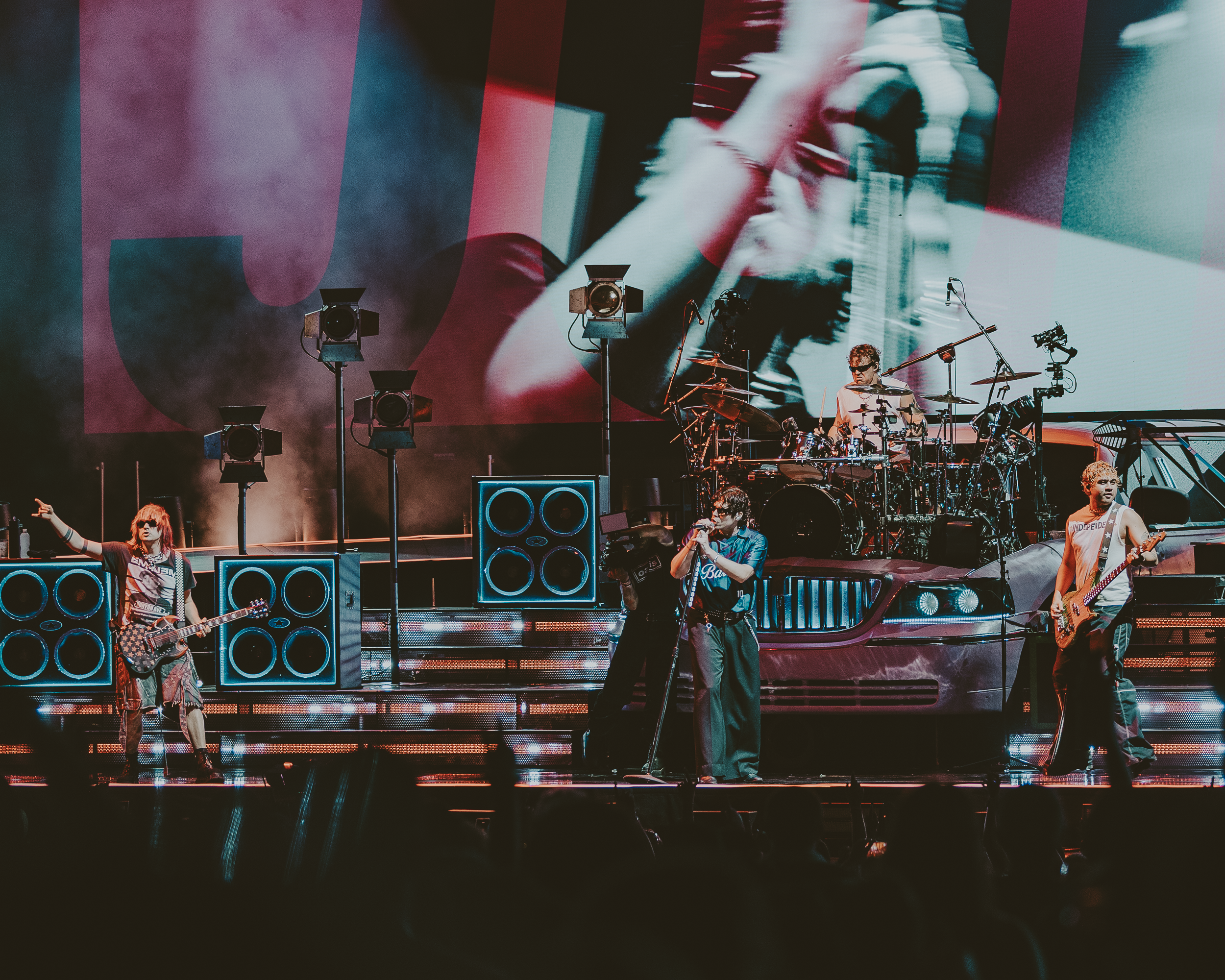 5SOS_CJJ-0194.png