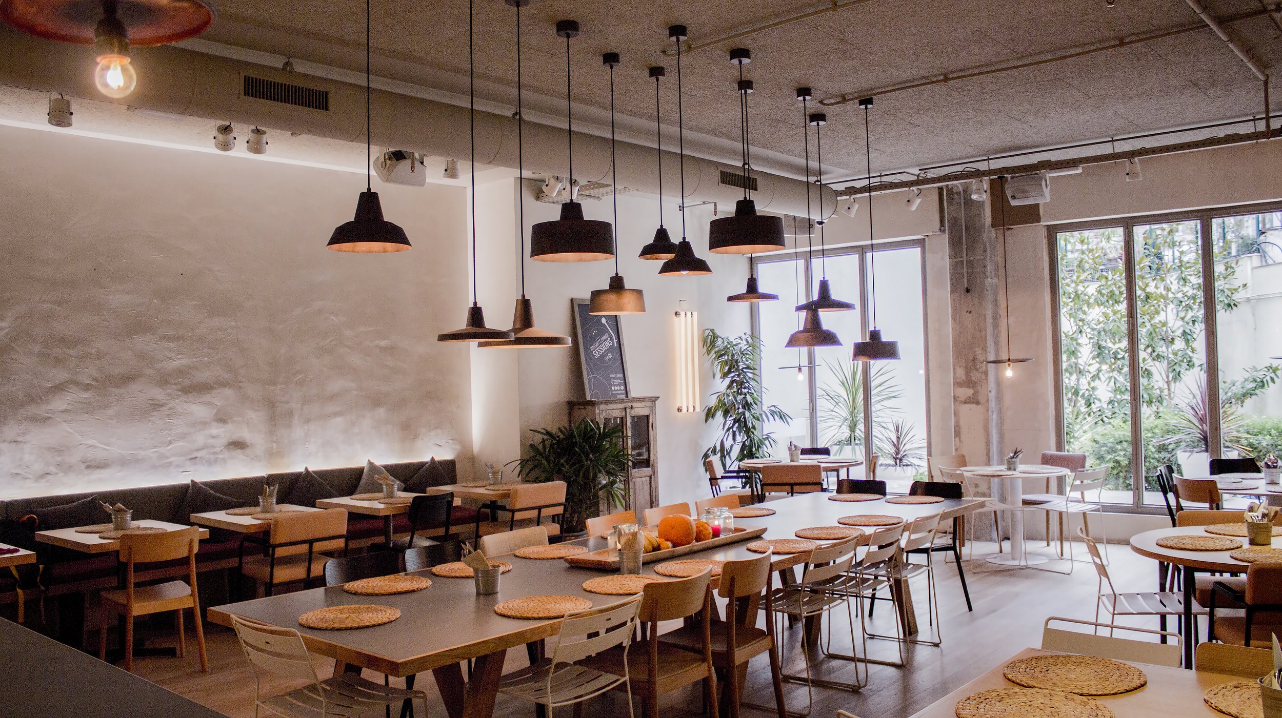 Massart Goya, restaurante para afterworks, celebraciones y eventos privados en el centro de Madrid.