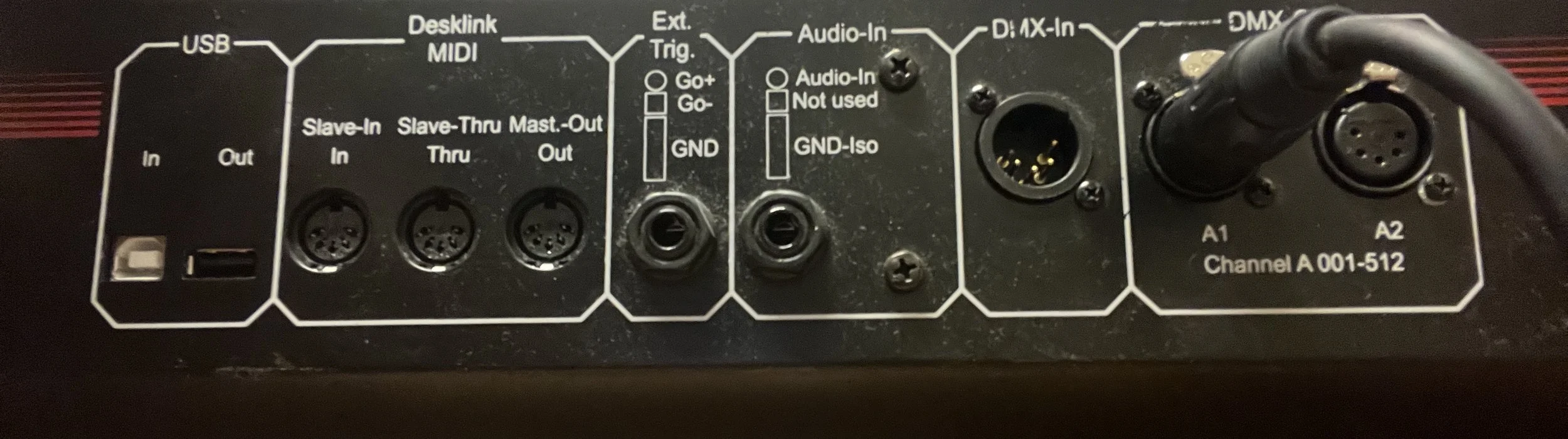 Lichtpult – Anschlüsse