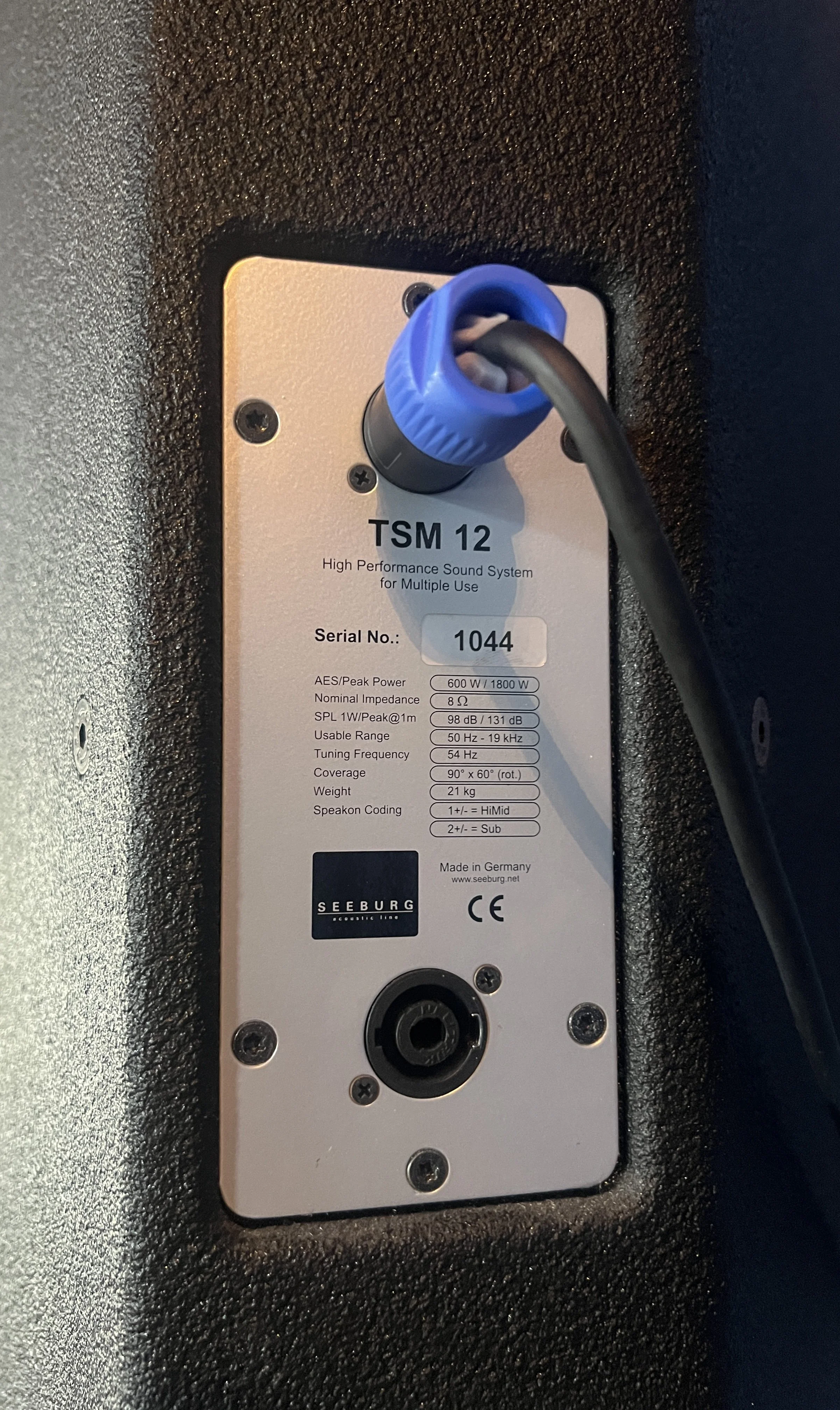 Anschluss – Lautsprecherbox