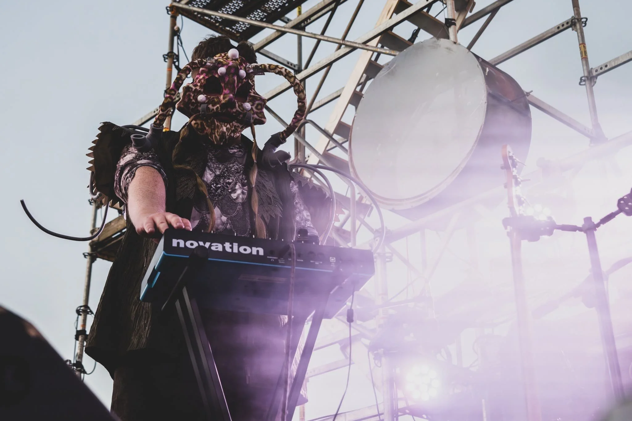 Živá hudba je součástí inscenace.jpg