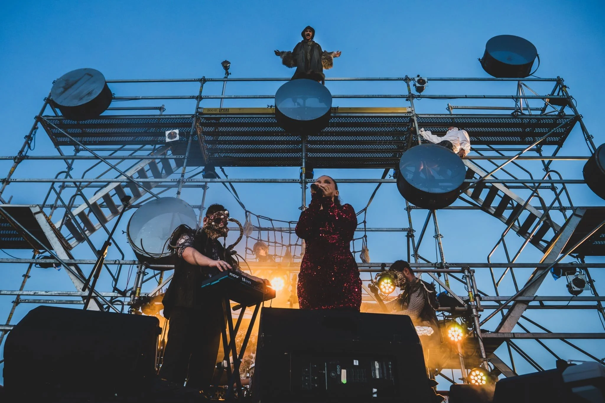 Autorkou scény je Magdalena Teleky_.jpg