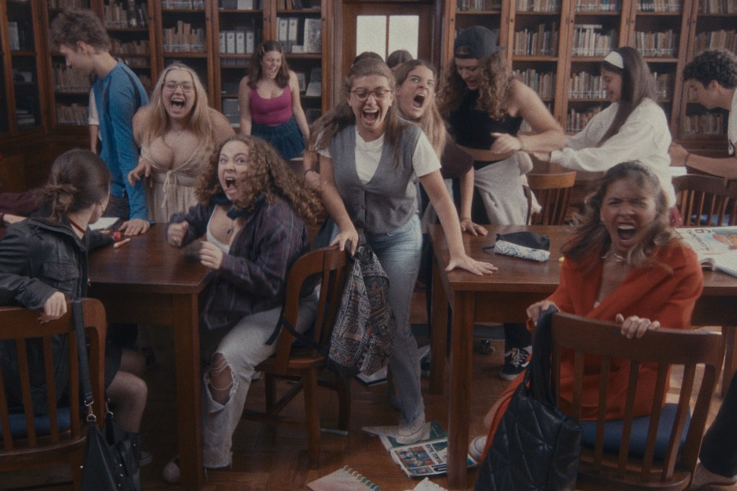 Cena de um filme protagonizado pelos alunos da Let It Happen