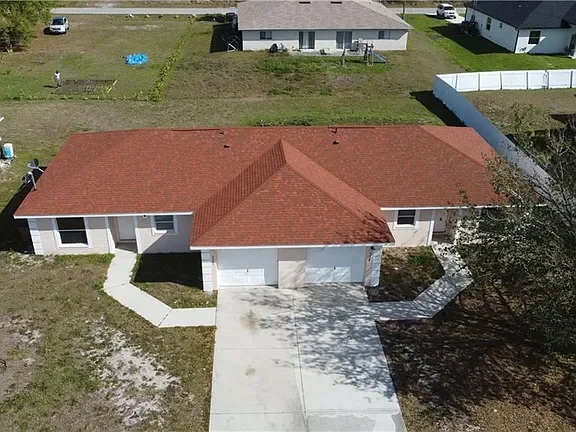 Investment Duplex Opportunity in Lehigh Acres!